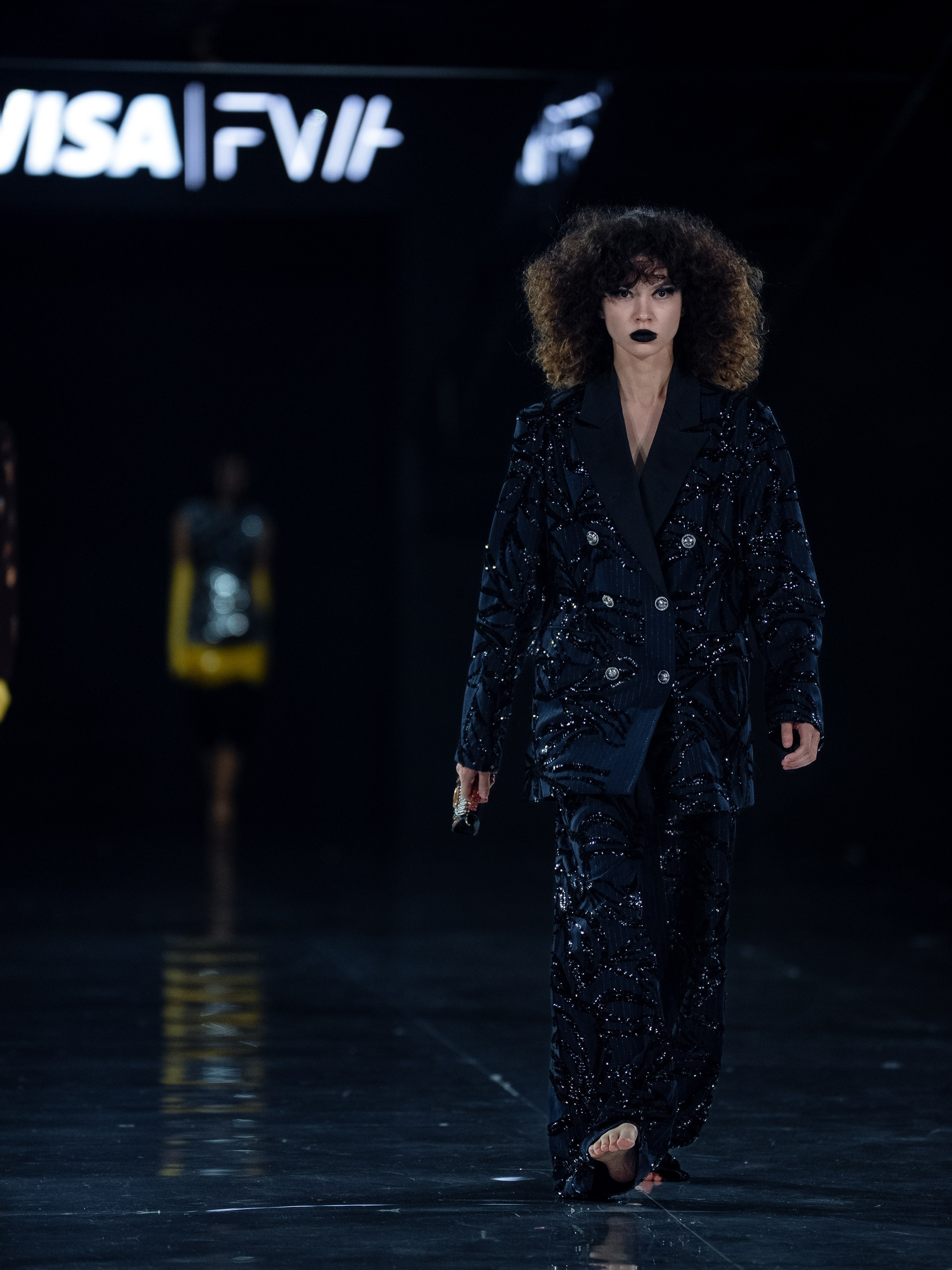 Visa Fashion Week Almaty Manuk Aleksanyan. Сайт Алматинского НЮ АРТ, будуар и фэшн фотографа Дениса Карпенко