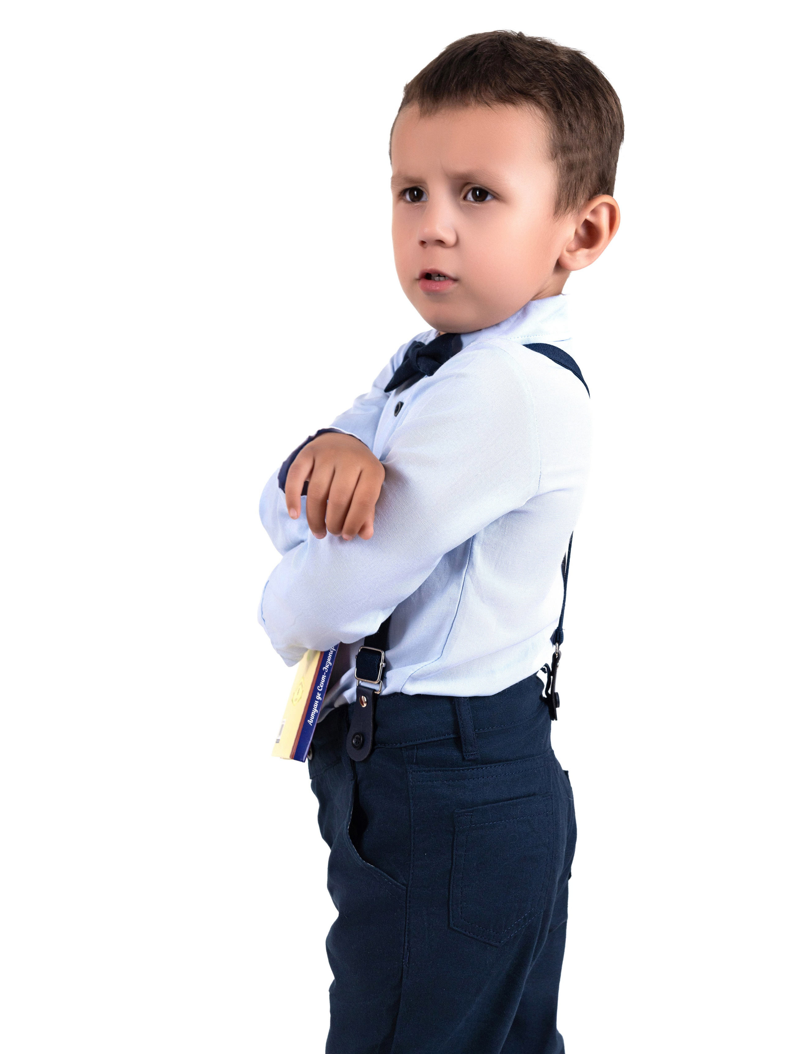 Детский костюм джентльмена, модельная съемка для маркетплейсов. Олейник Денис — предметный фотограф, фотограф для маркетплейсов в Казани