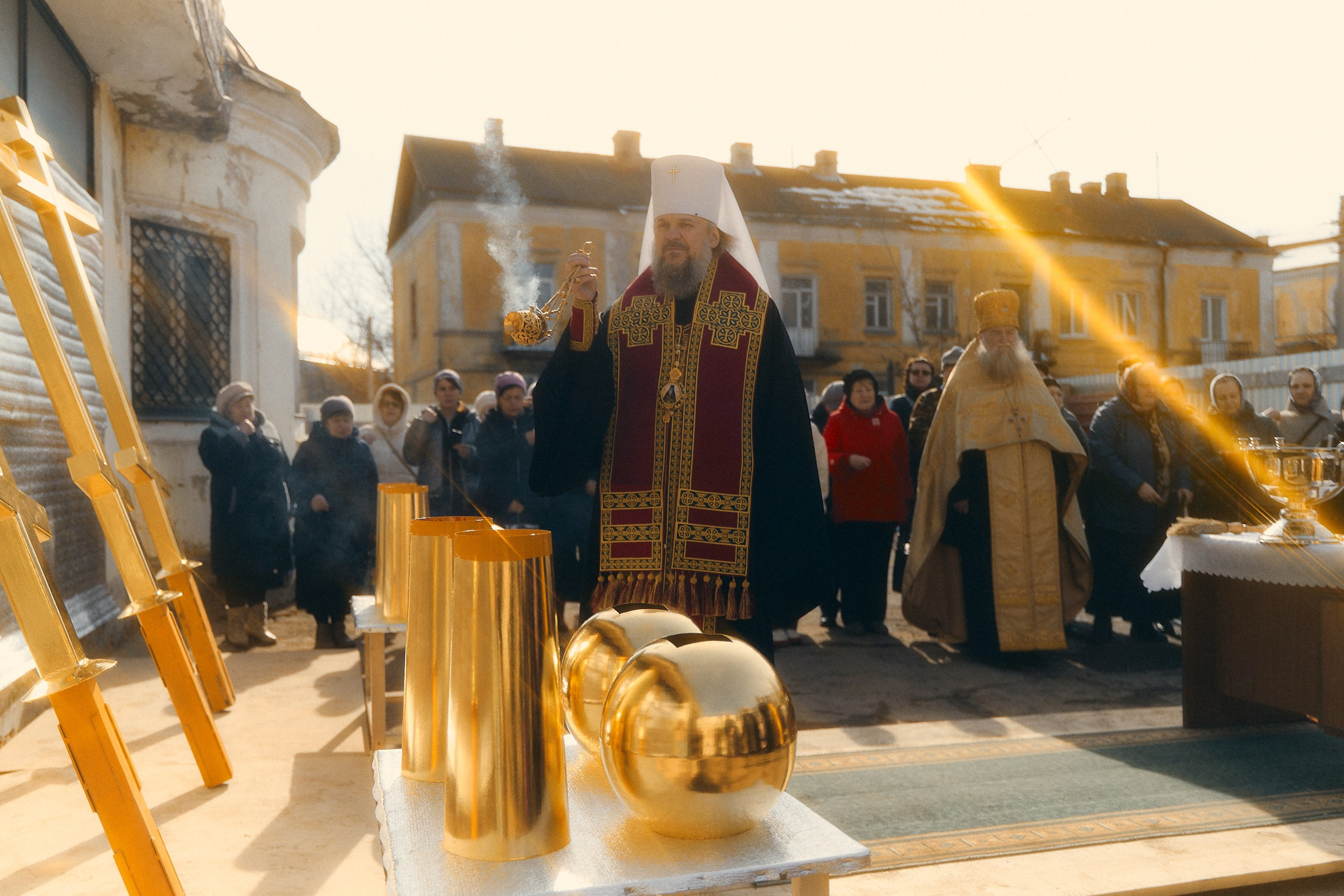 Освящены четыре накупольных креста для Георгиевской церкви в Торжке