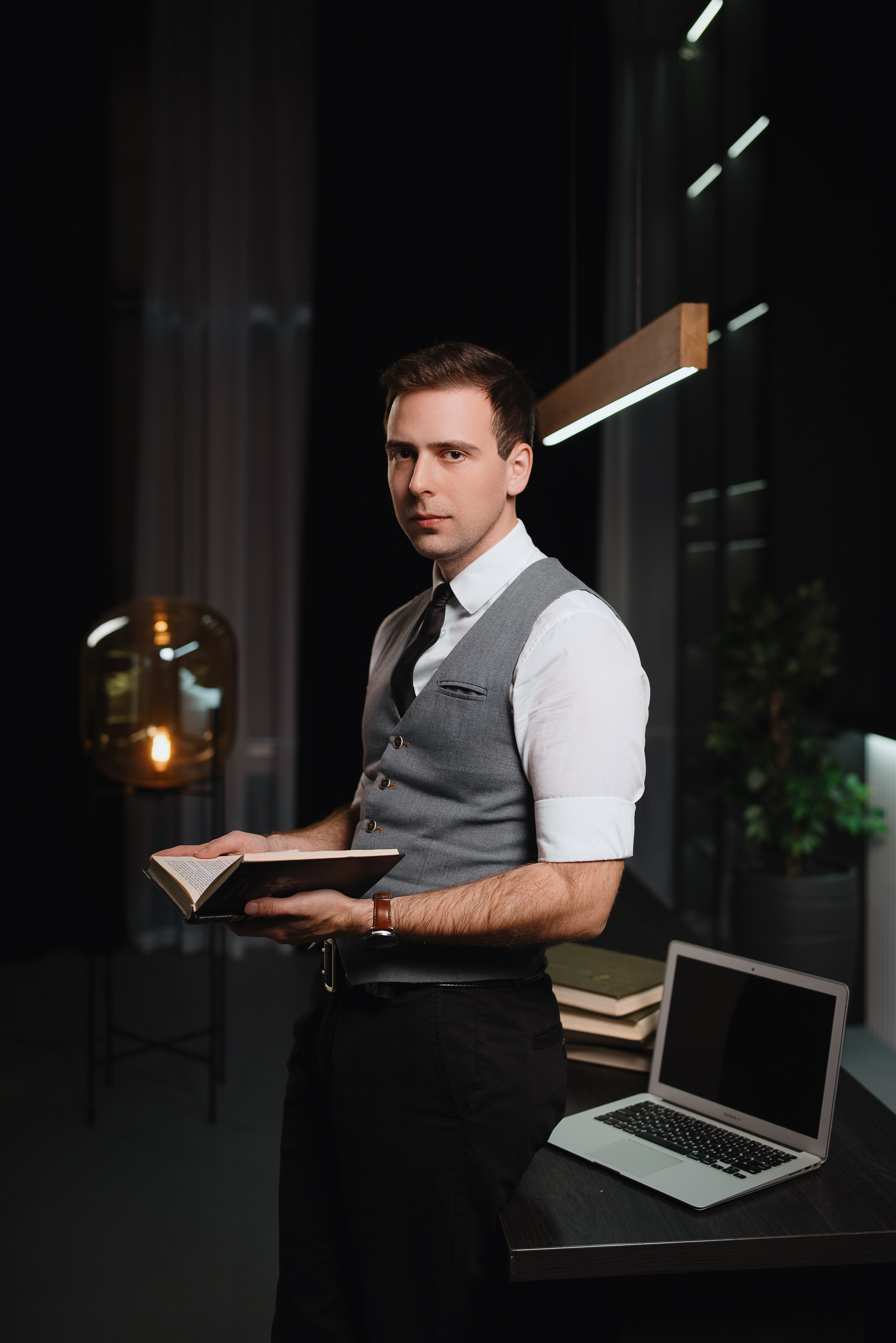 Иван. Индивидуальный, парный и деловой фотограф в Минке Малаев Владислав