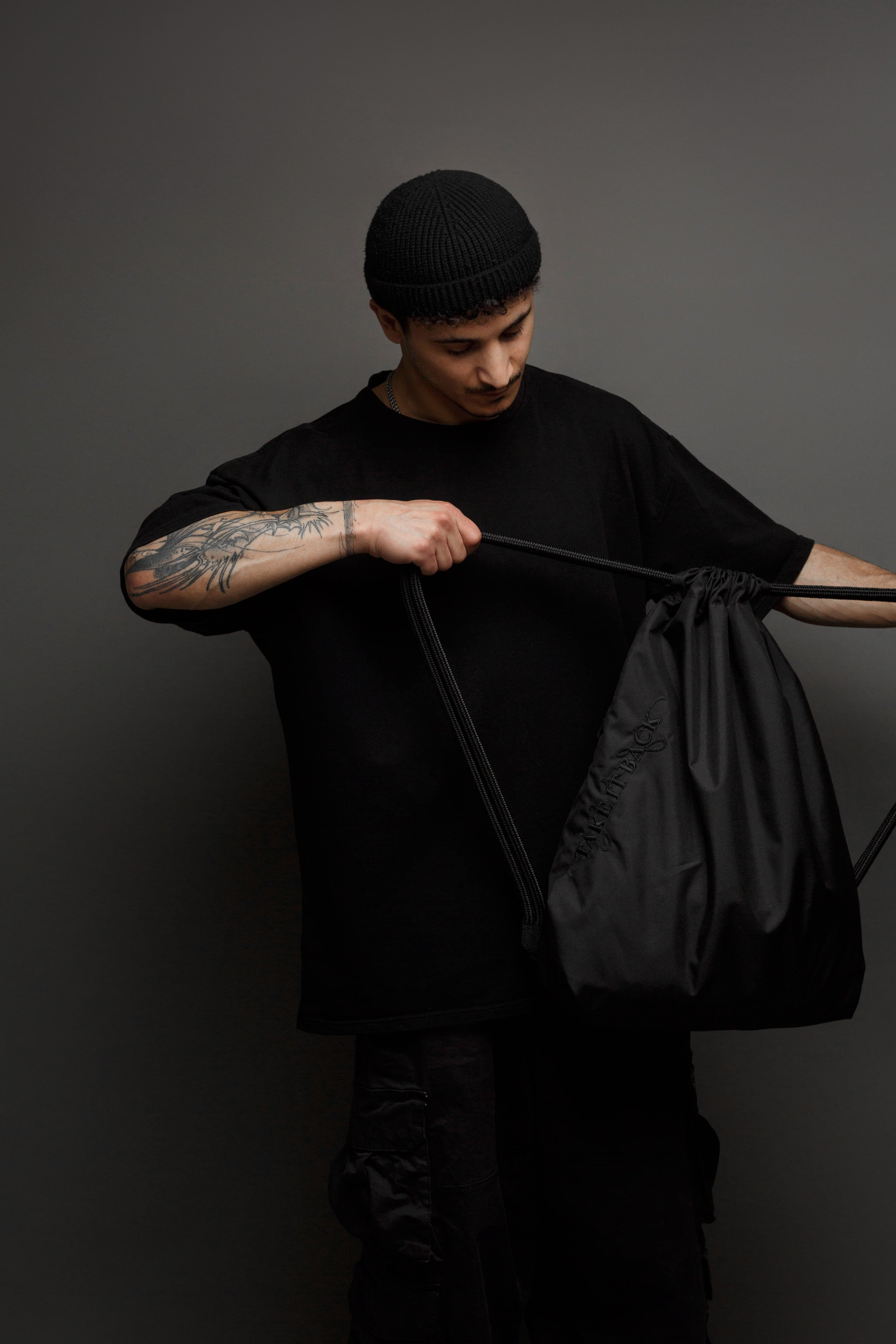 Реклама рюкзаков от Эдгара. Свадебный, предметный и портретный фотограф в Волгограде