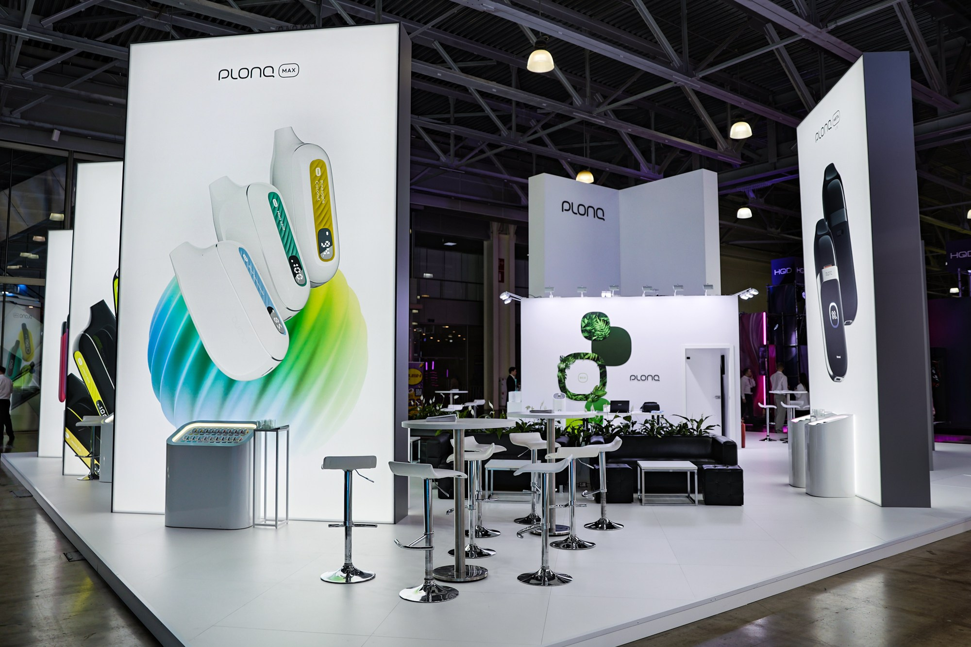 Стенд PLONQ на Vape Club Show. Фотограф Дарья Попова