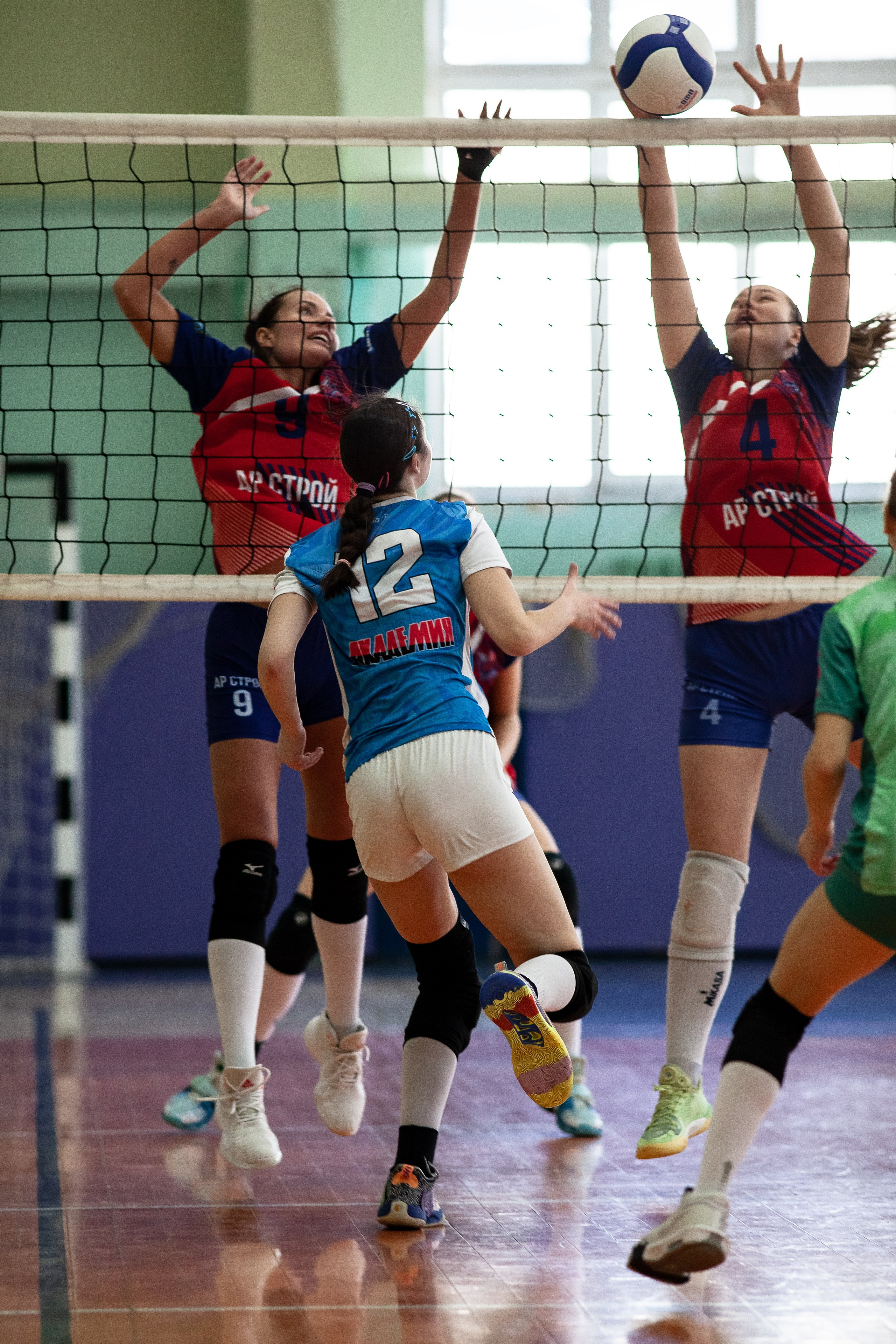 Искра (Самара) — Академия (Пермь). Фотография