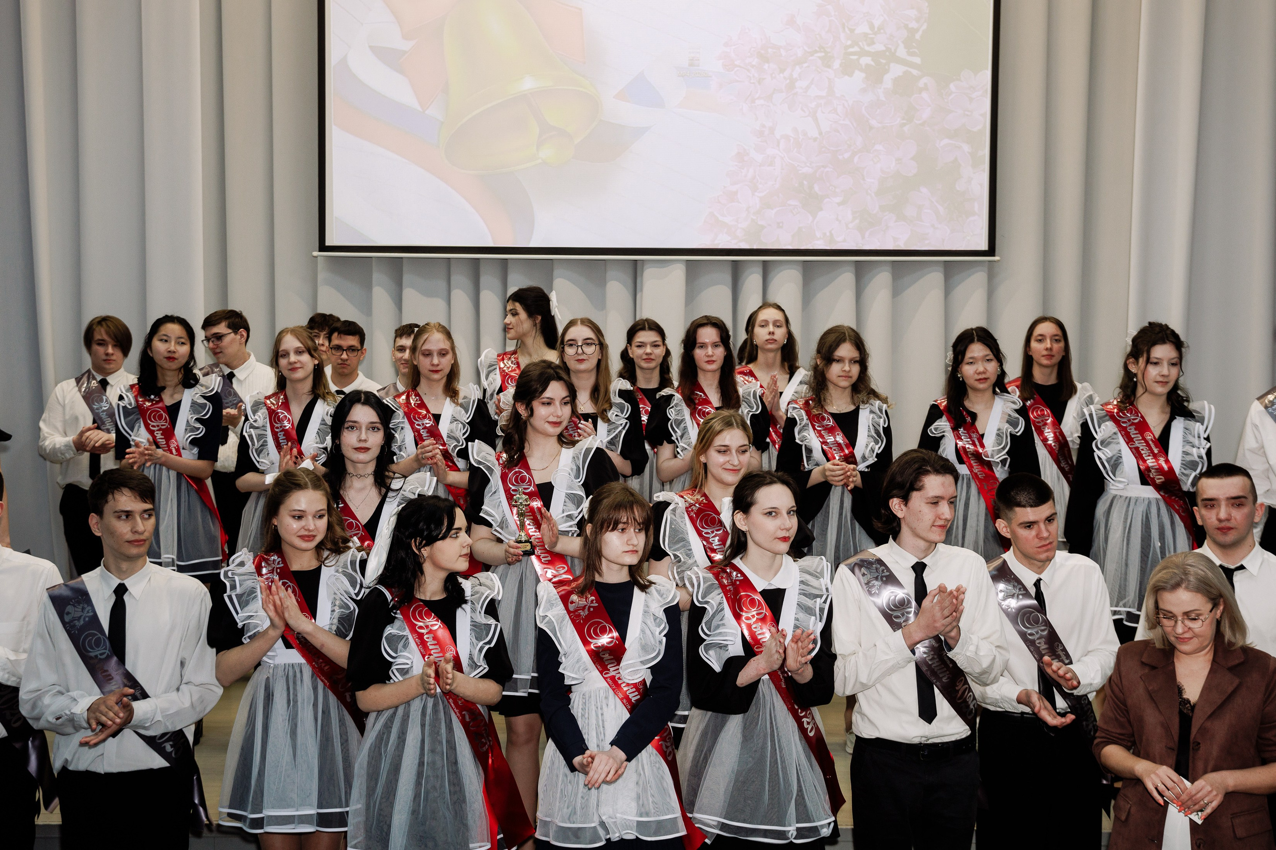 Последний звонок 11 кл Школа 210. Фотограф Юлия Мальцева