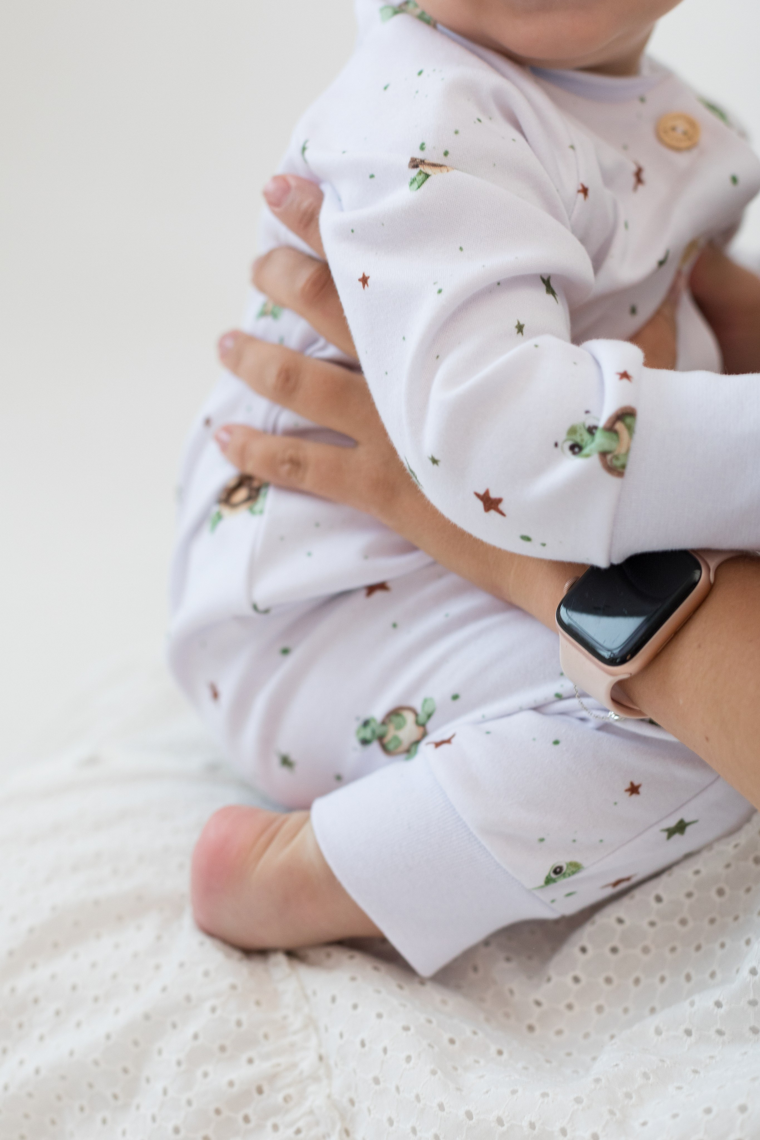 Фотосессия одежды для новорожденных детей. Детский и контент фотограф Надя Волкова Санкт-Петербург