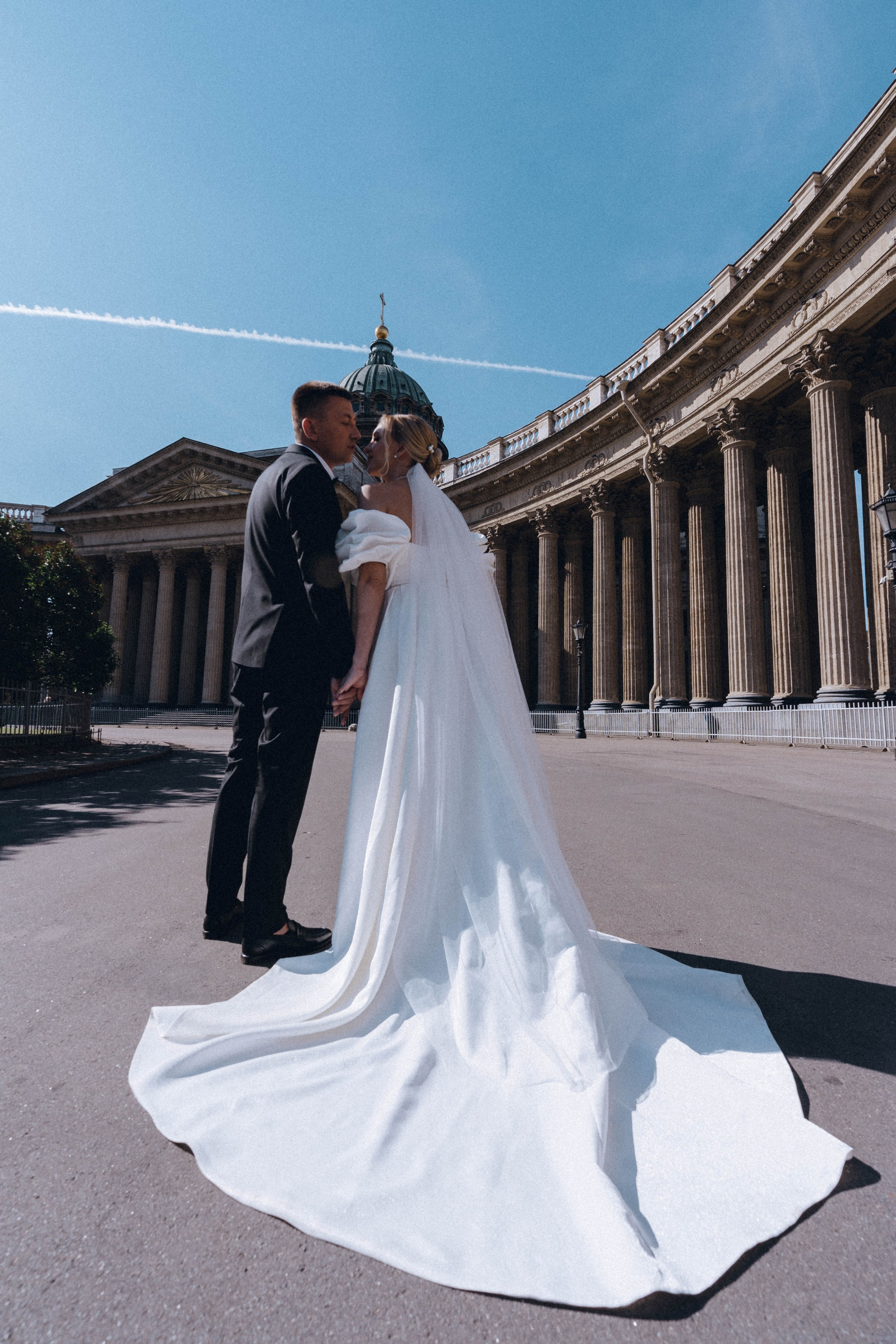 СВАДЕНБНАЯ СЬЕМКА НА КАТЕРЕ ПО КАНАЛАМ САНКТ-ПЕТЕРБУРГА И В АКВАТОРИИ НЕВЫ. Профессиональный фотограф, Санкт-Петербург — Виктория Богомолова