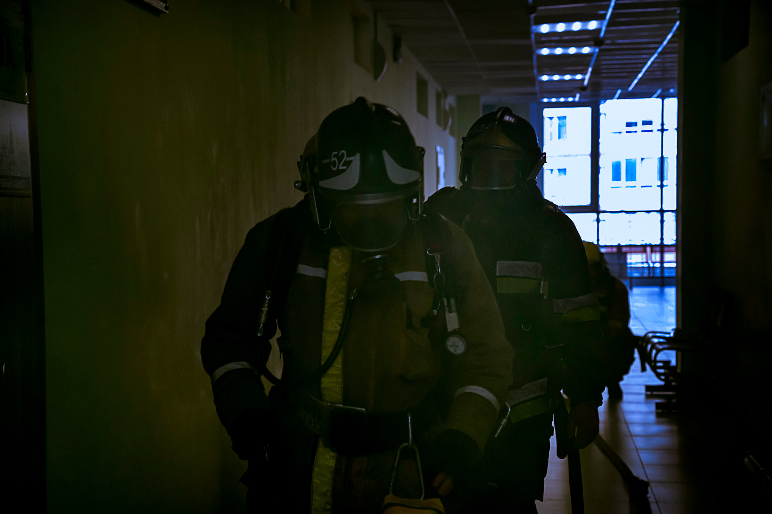 МЧС тренировка эвакуации в школе. Фотограф в Санкт-Петербурге. Репортажная и все съёмки для бизнеса