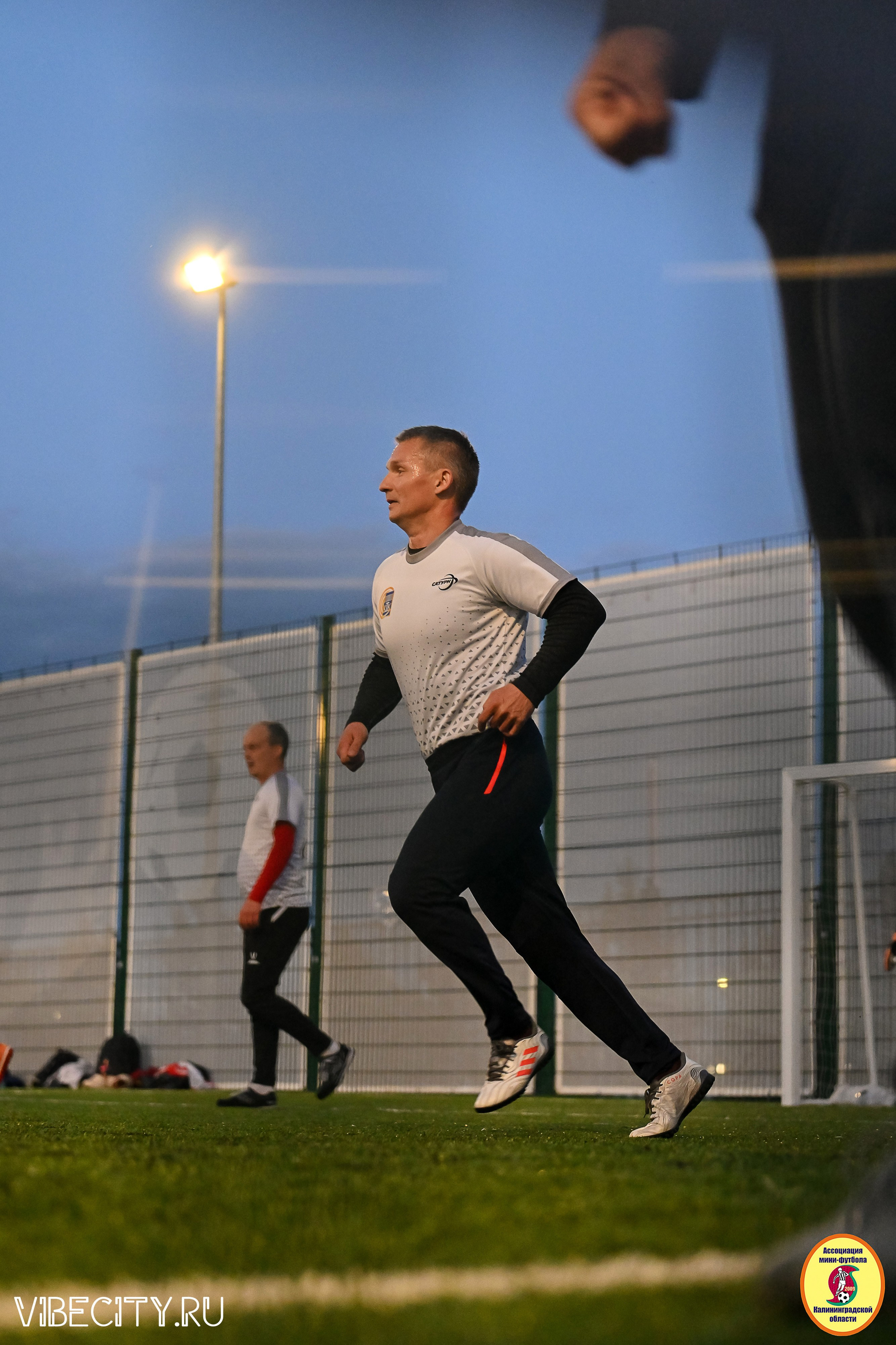 ИГРЫ МИНИ-ФУТБОЛЬНОЙ И КОРПОРАТИВНОЙ ЛИГИ. VIBECITY.RU Вайб Сити Ру Фоторепортажи Фотоотчеты Калининград