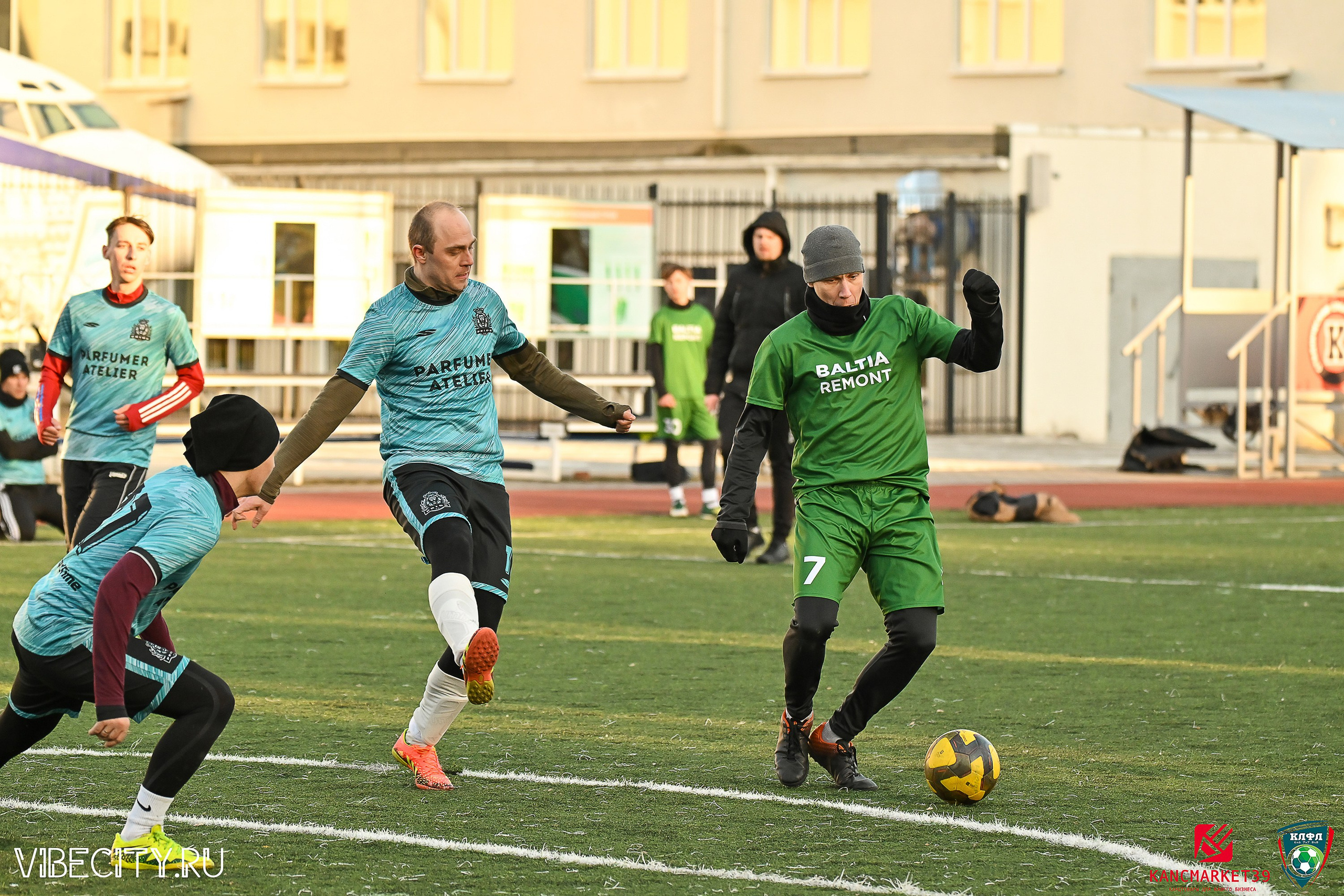 XX ЧЕМПИОНАТ КАЛИНИНГРАДСКОЙ ЛФЛ КАНЦМАРКЕТ39 сезона 2024–2025 гг. VIBECITY.RU Вайб Сити Ру Фоторепортажи Фотоотчеты Калининград