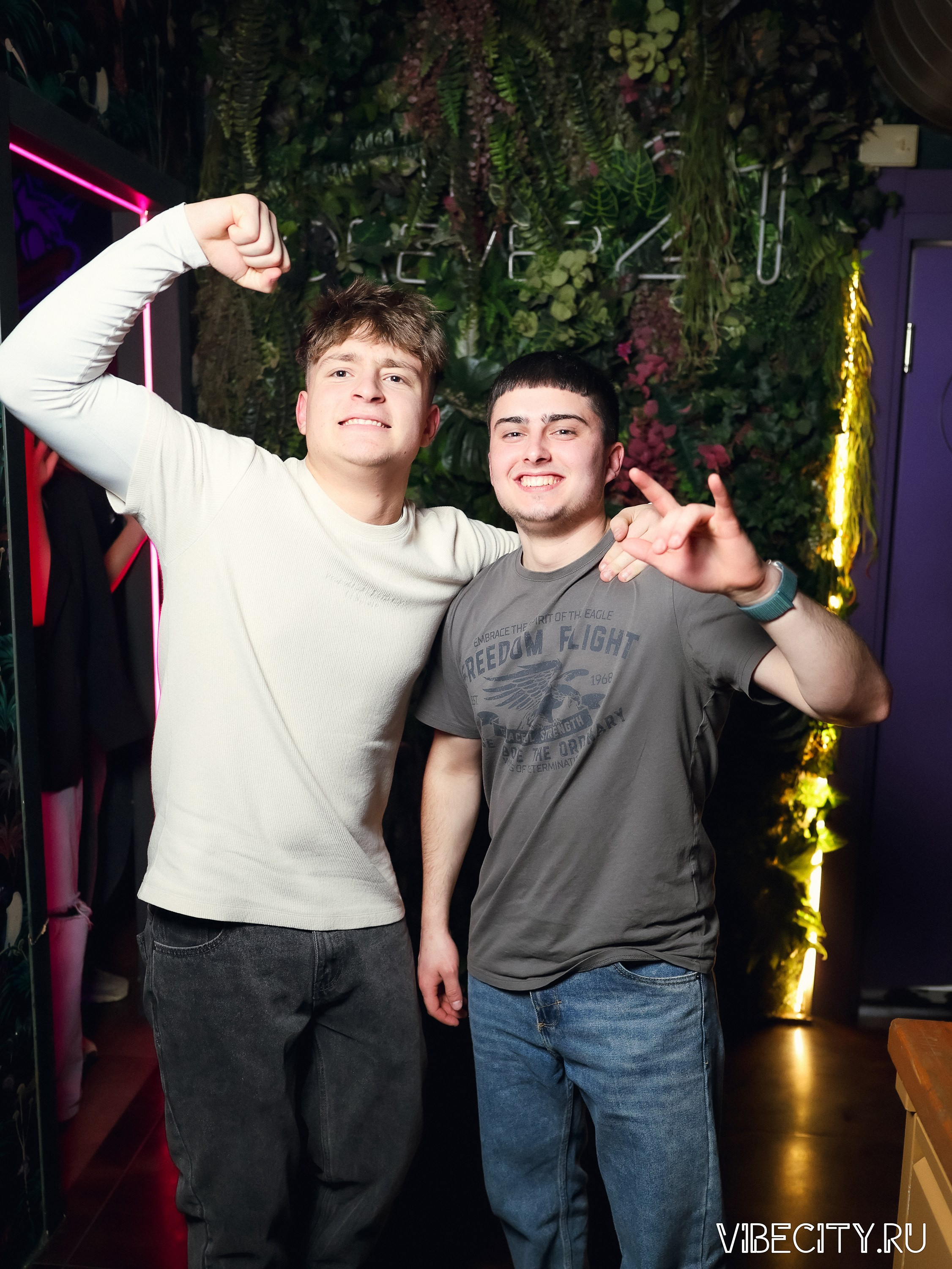 DOUBLE U. VIBECITY.RU Вайб Сити Ру Фоторепортажи Фотоотчеты Калининград