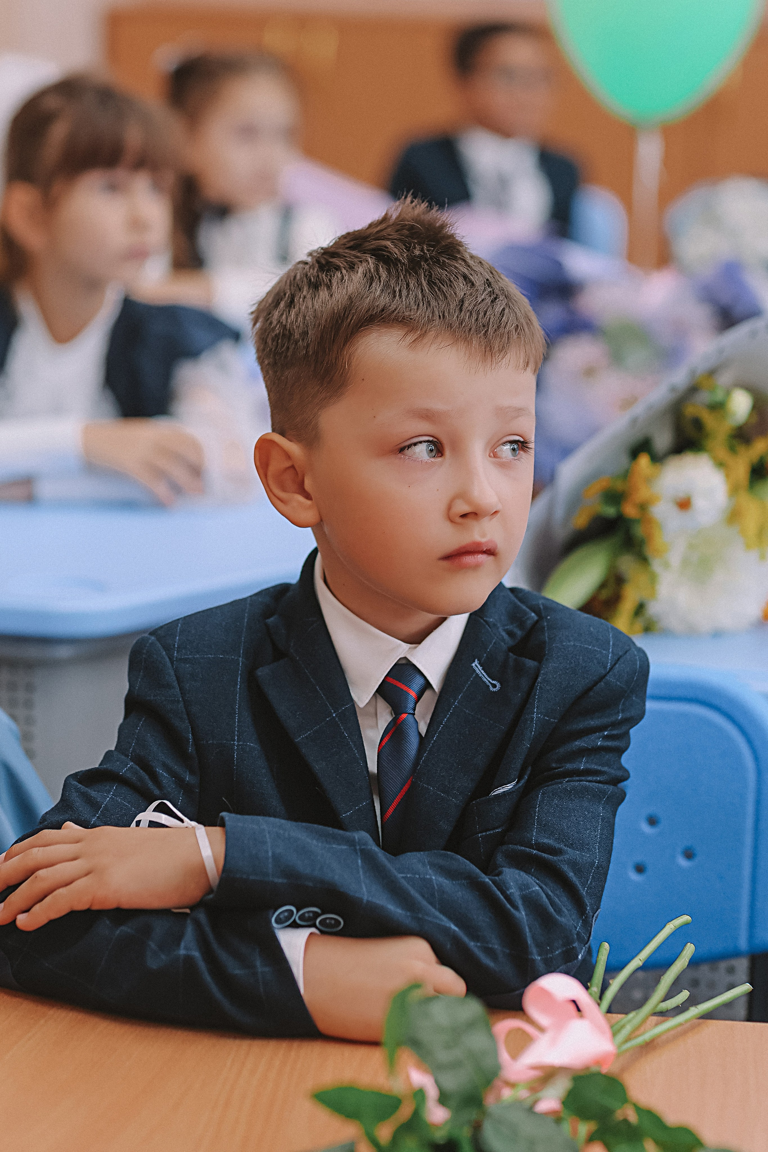 1 сентября линейка+кл час+портреты. Семейный фотограф Тюмень, фотограф на роды Салмина Мария