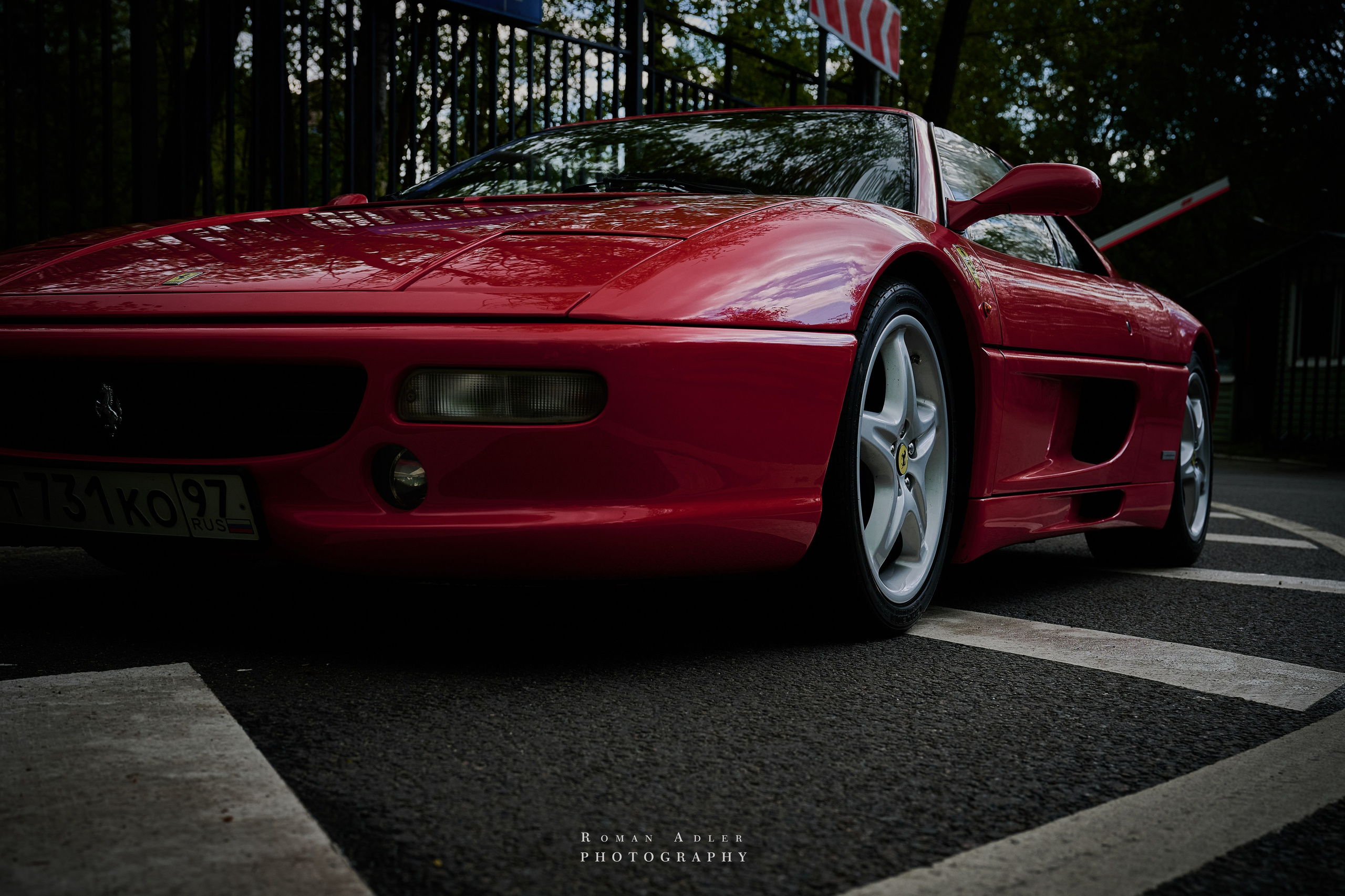 Ferrari 355 GTS. Фотограф Роман Адлер