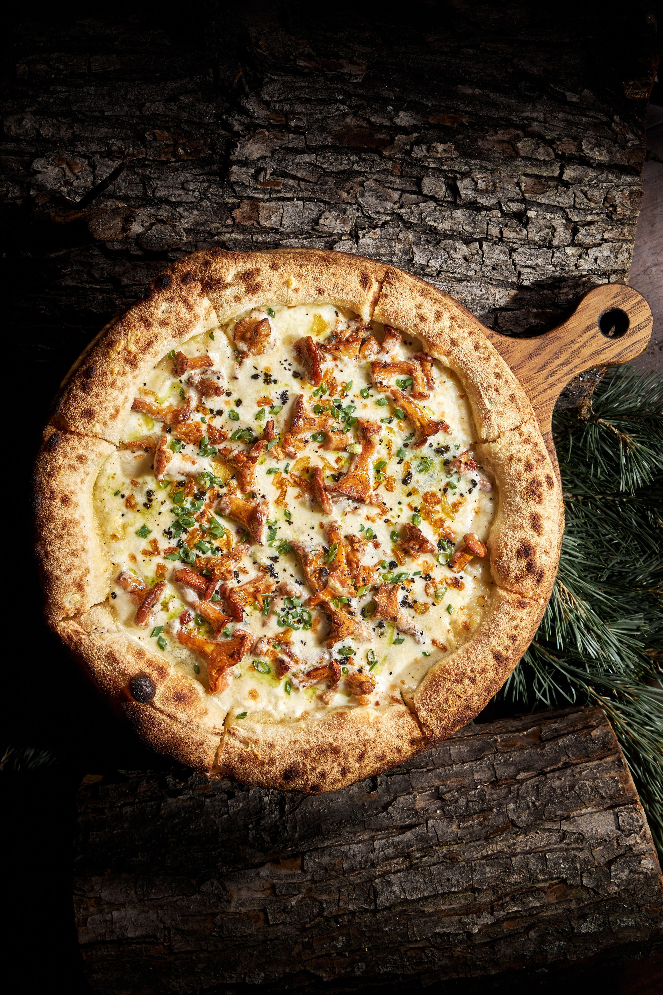 Приготовлено с любовью и заботой о каждом ингредиенте — это чувствуется в каждой ложке