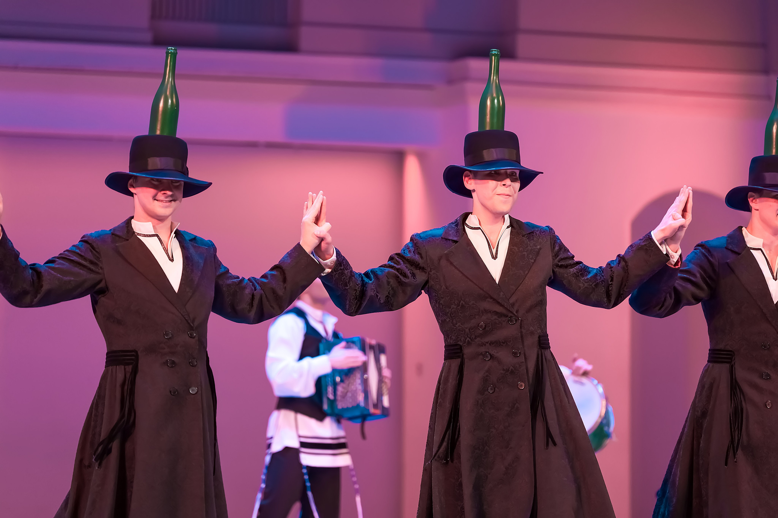 Государственный ансамбль танца «Урал». Балетный фотограф Москва Майоров Николай