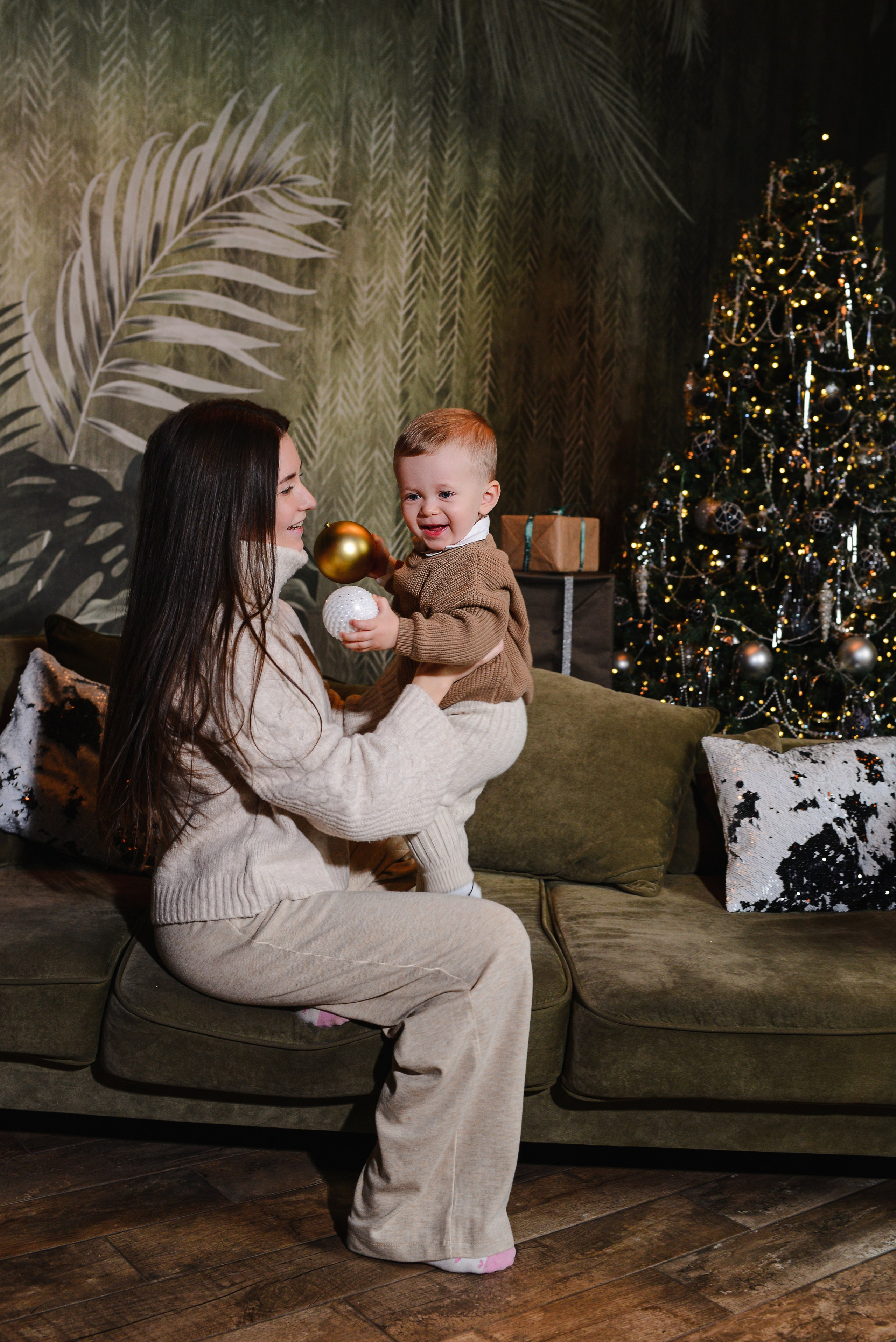 Мама с сыночком (новогодняя). Фотограф Ярута Оксана / Ростов-на-Дону