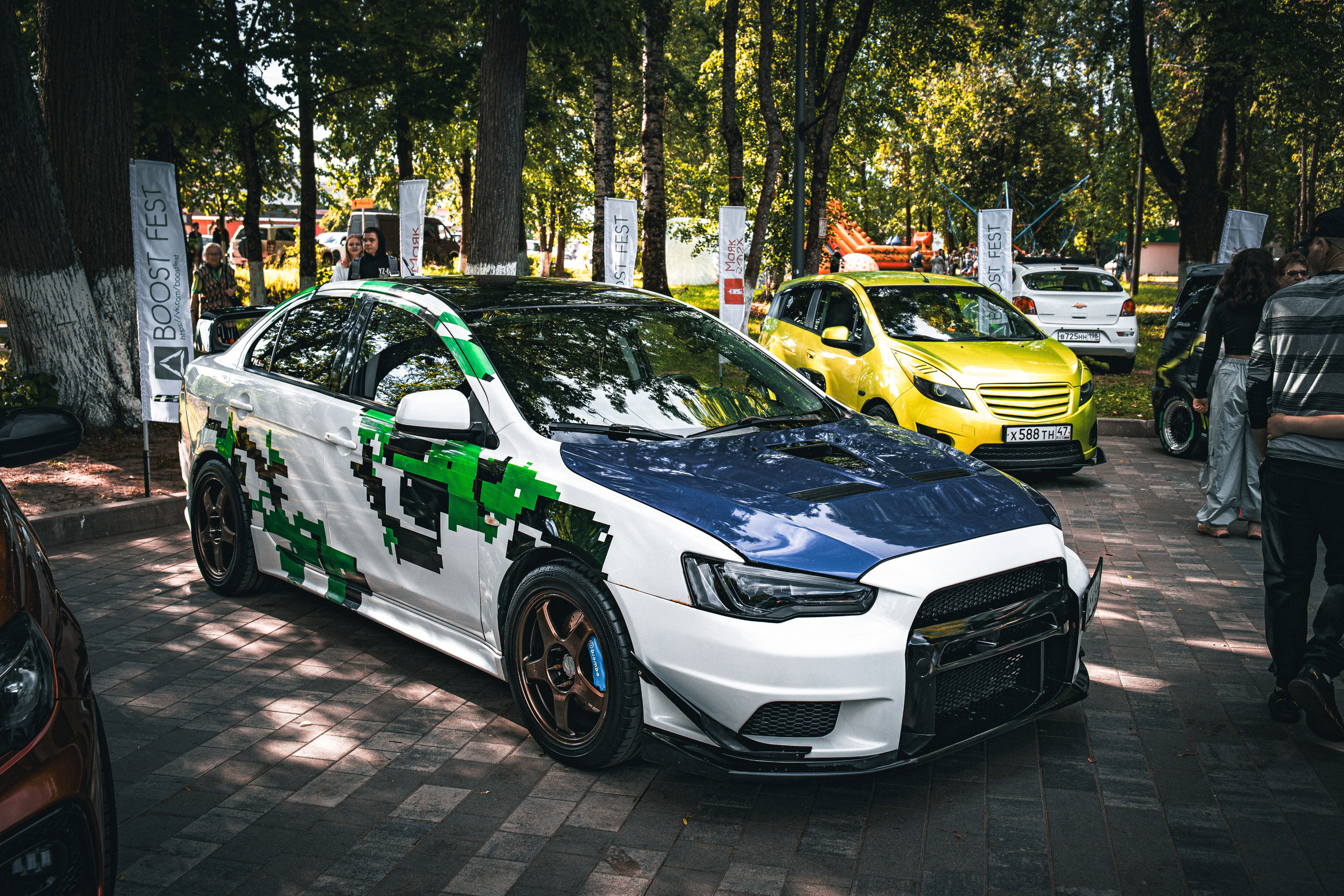 День Молодежи сккц «Юбилейный». Автомобильная фотография в Санкт-Петербурге