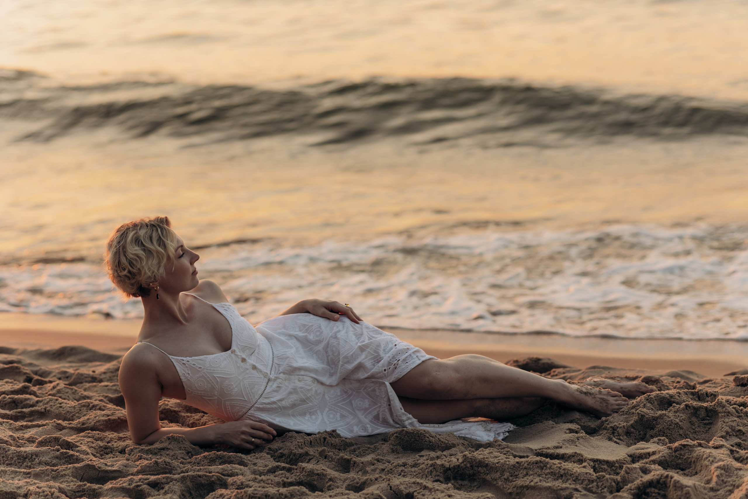 Подруги Пионеский Сосновый бор закат. Фотограф в Калининграде свадебная фотография, репортажная, фотосессии