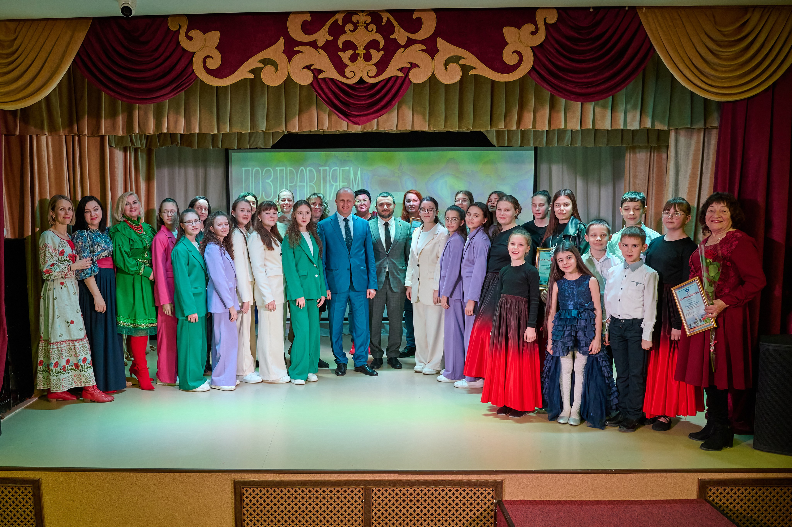 8 марта Виноградный. Жизнь курорта Кабардинка в фотографиях