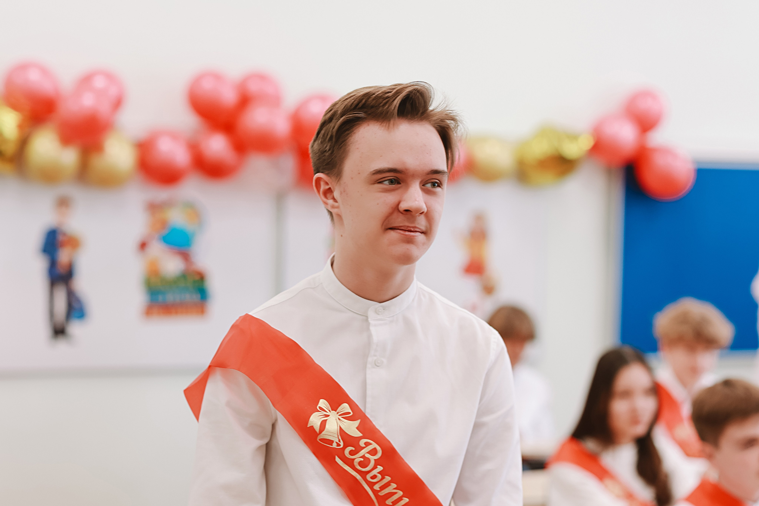 Последний звонок. Семейный фотограф Тюмень, фотограф на роды Салмина Мария