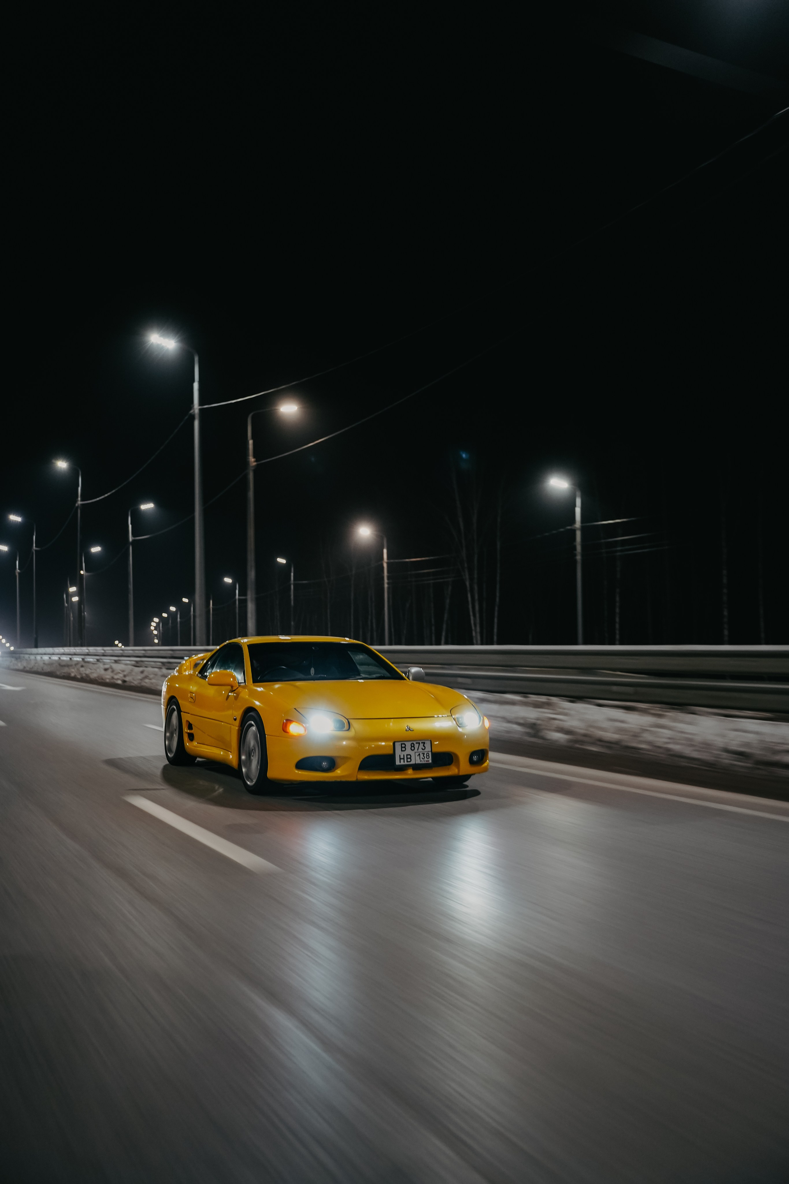 Mitsubishi GTO 25'. Фотограф, видеограф и пилот дрона на Байкале