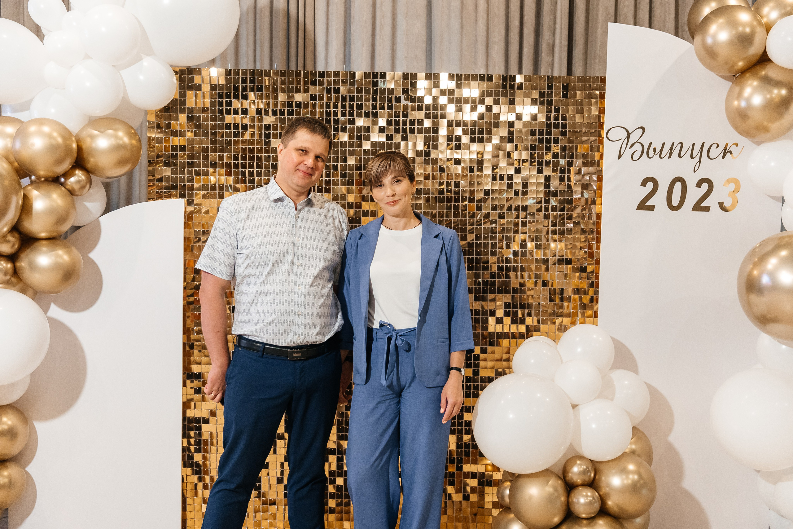 2023-06-23 Выпускной МБОУ СОШ № 10. Фотограф в Красноярске