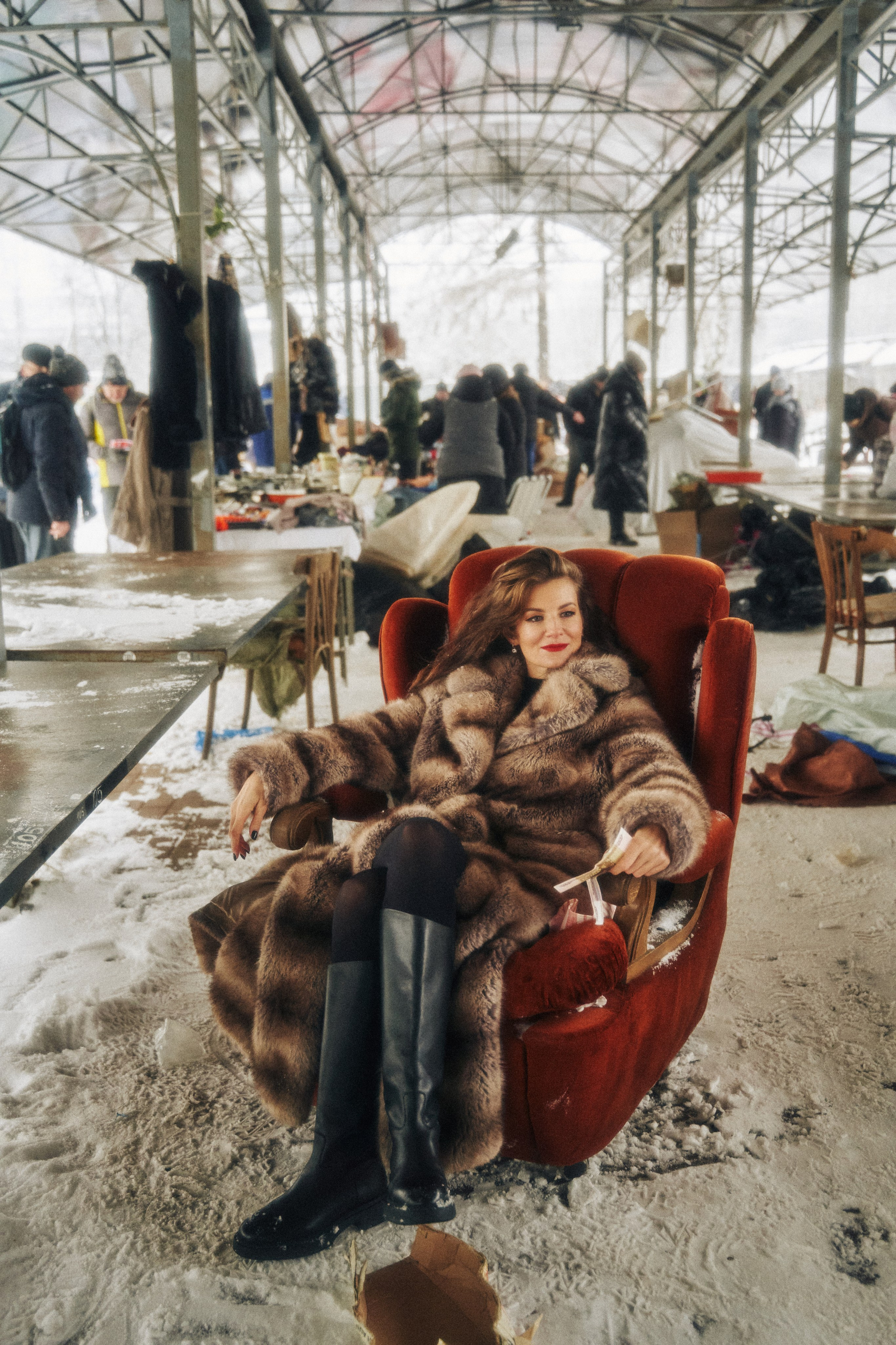 Подруга на блошином рынке