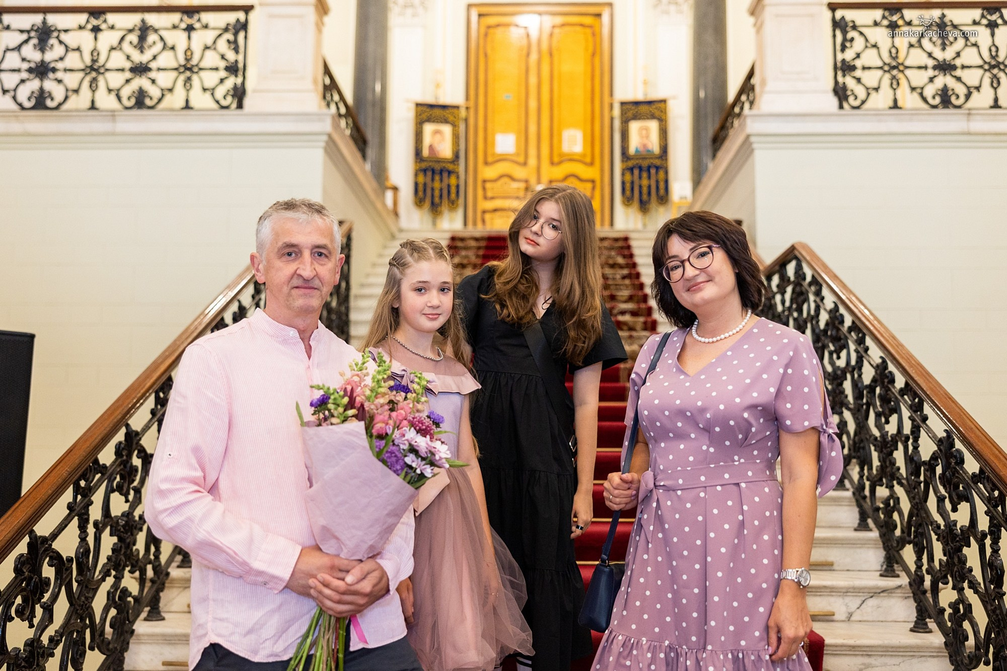 Репортажные съемки Санкт-Петербург. Ароматестирование по методу Аромакод и Нейростатус в Санкт-Петербурге