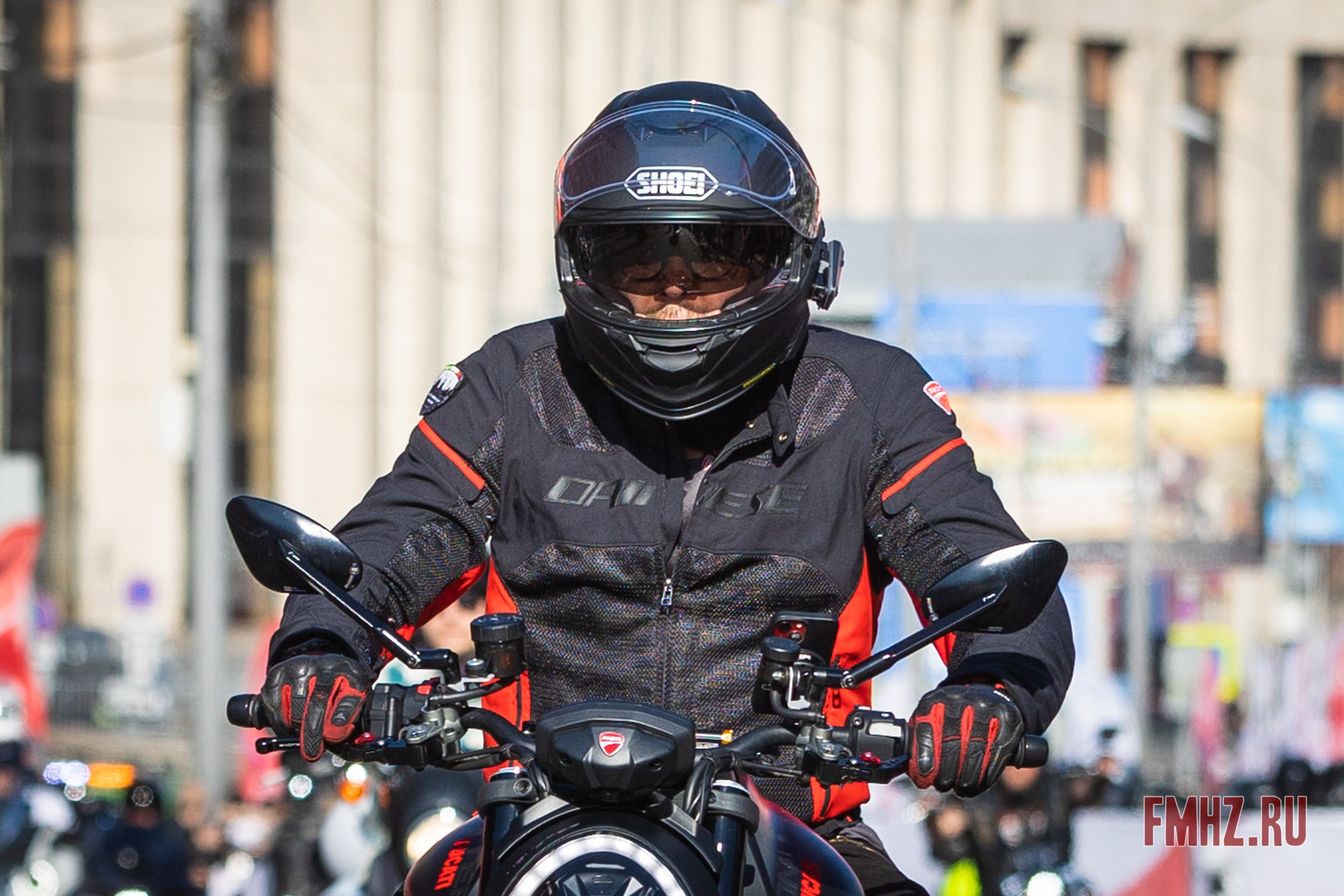 Закрытие Мотосезона 2023 на проспекте Академика Сахарова. Фотограф Владимир Охрименко