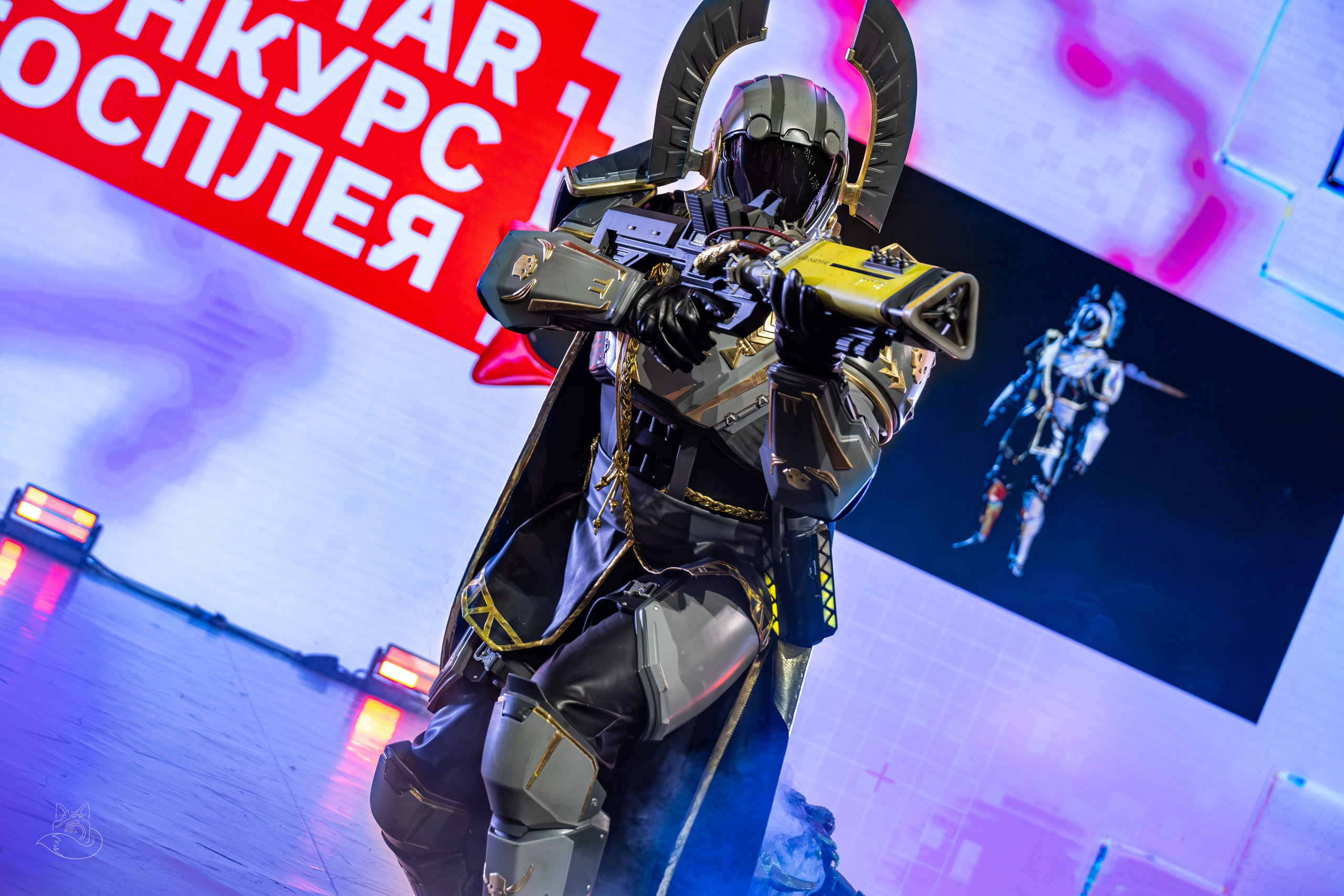 Сцена РЭД ЭКСПО 2024. Косплей фотограф