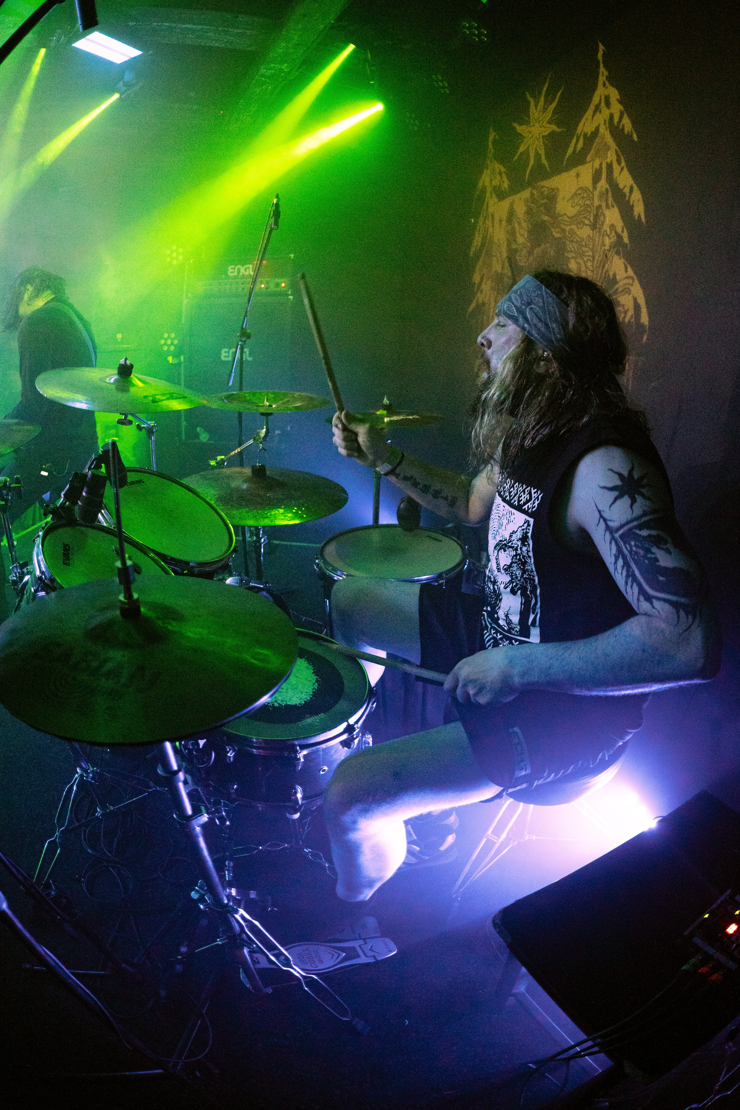 ИЛ • Minuala • Khlad|Цоколь 2.0. Концертный и репортажный фотограф в Санкт-Петербурге Слава Пахомов