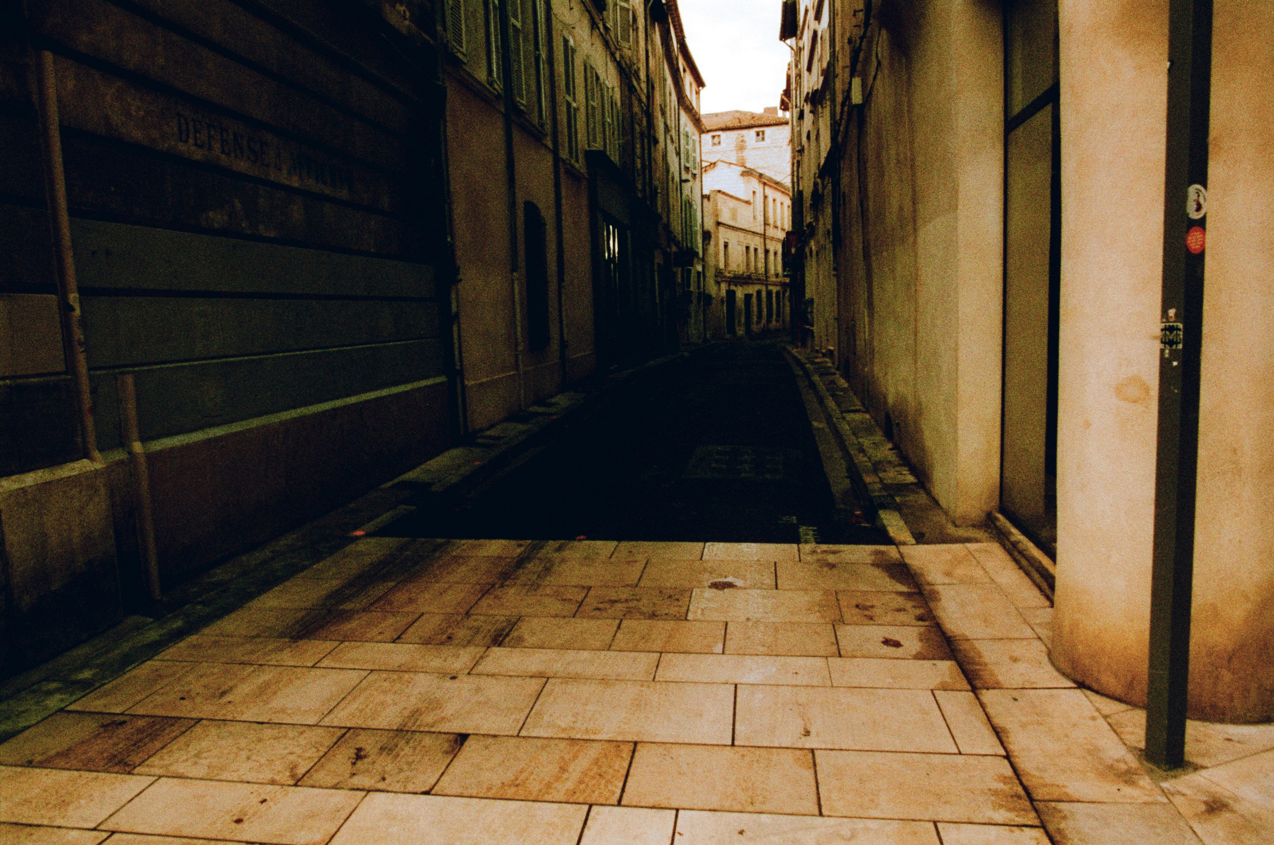 The contract // france, avignon III. EVER EXPOSED