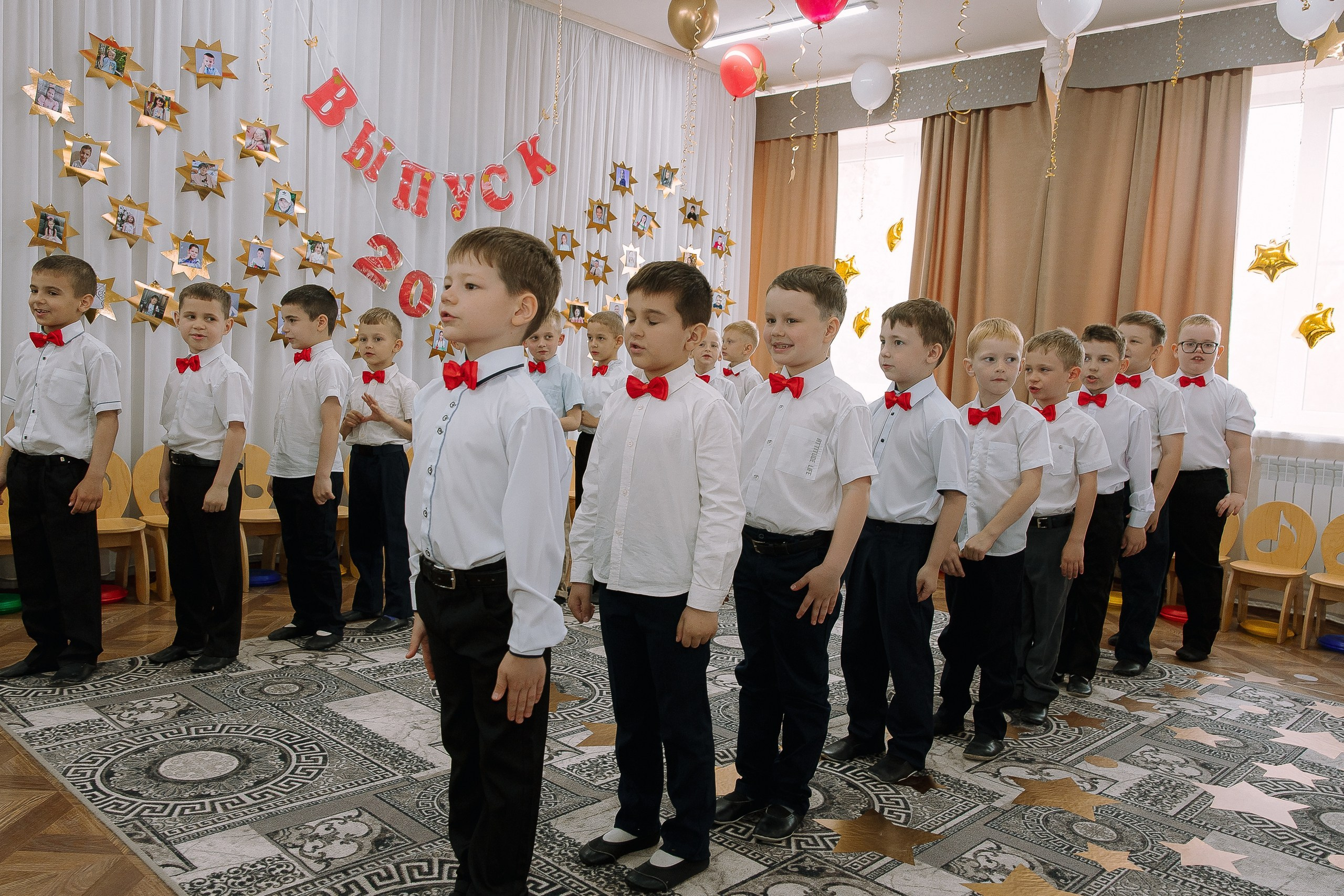 Выпускной в ДС 26. Выпускные альбомы Натальи Бутко: Новороссийск, Анапа, Геленджик