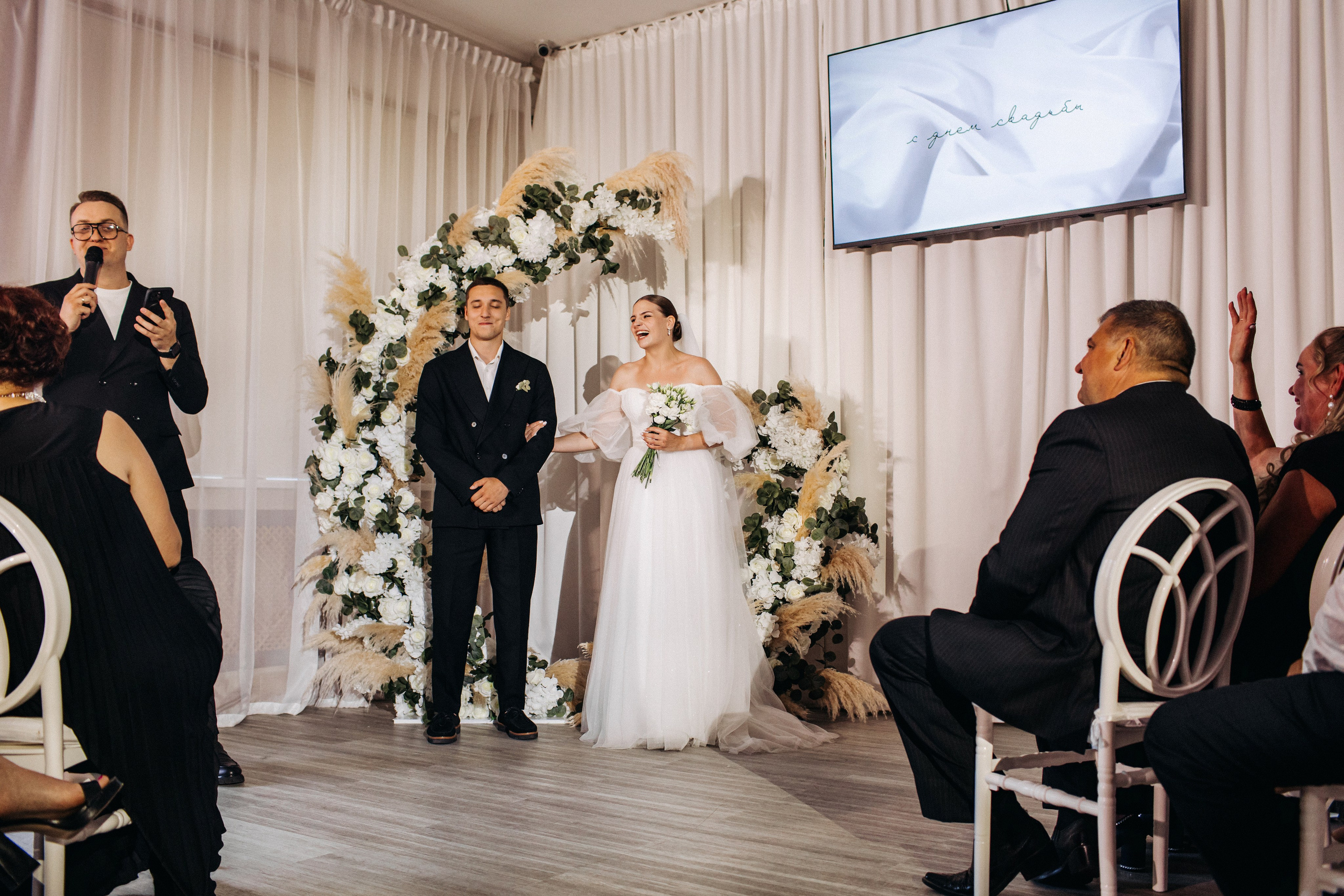 Vlad & Nadya (Saint-Petersburg, Russia). Destination wedding photographer Peter Letu