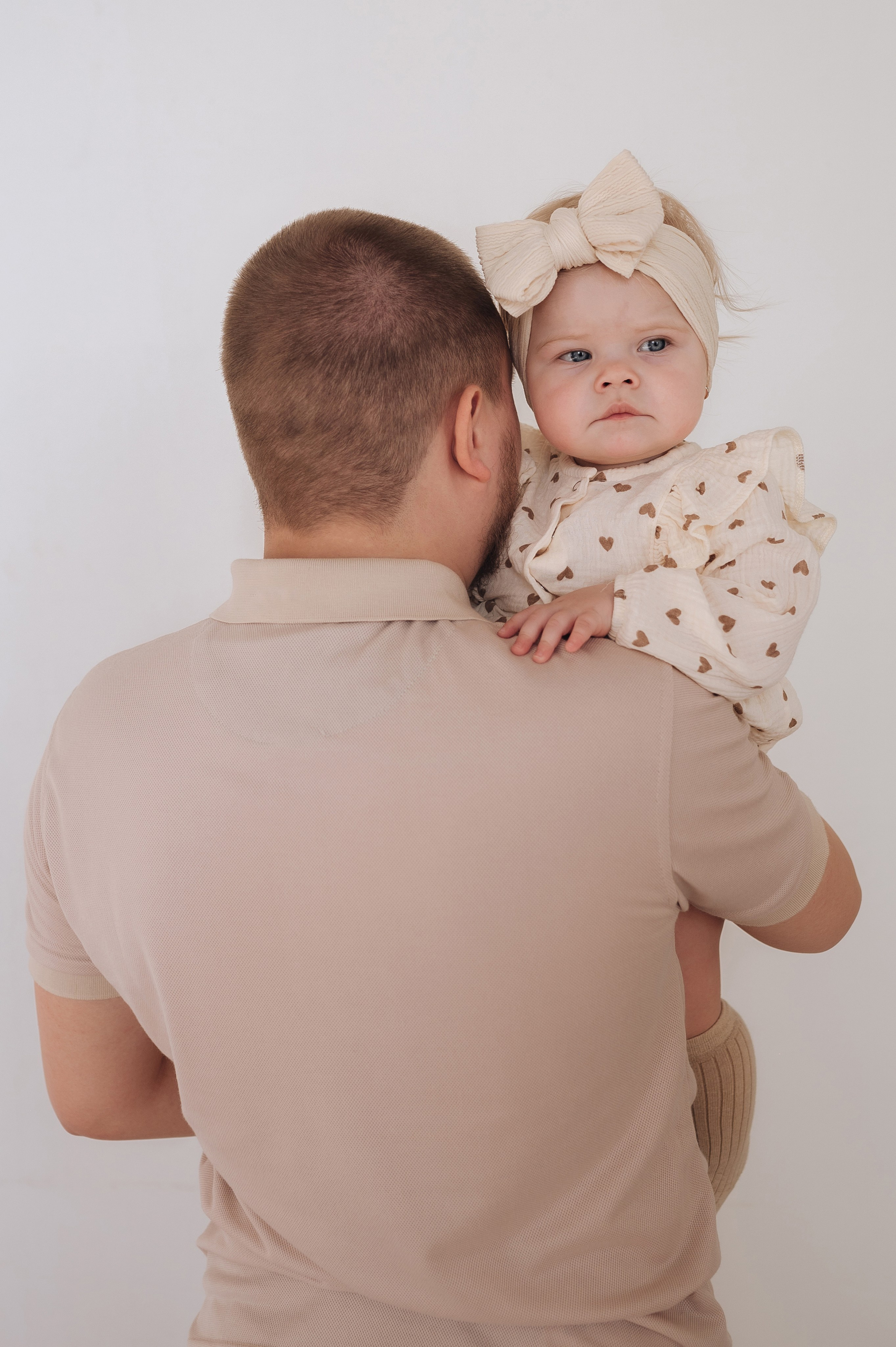 Семейная фотосессия на годик Евы. Фотограф в Москве и Московской области Таня Яблочкина