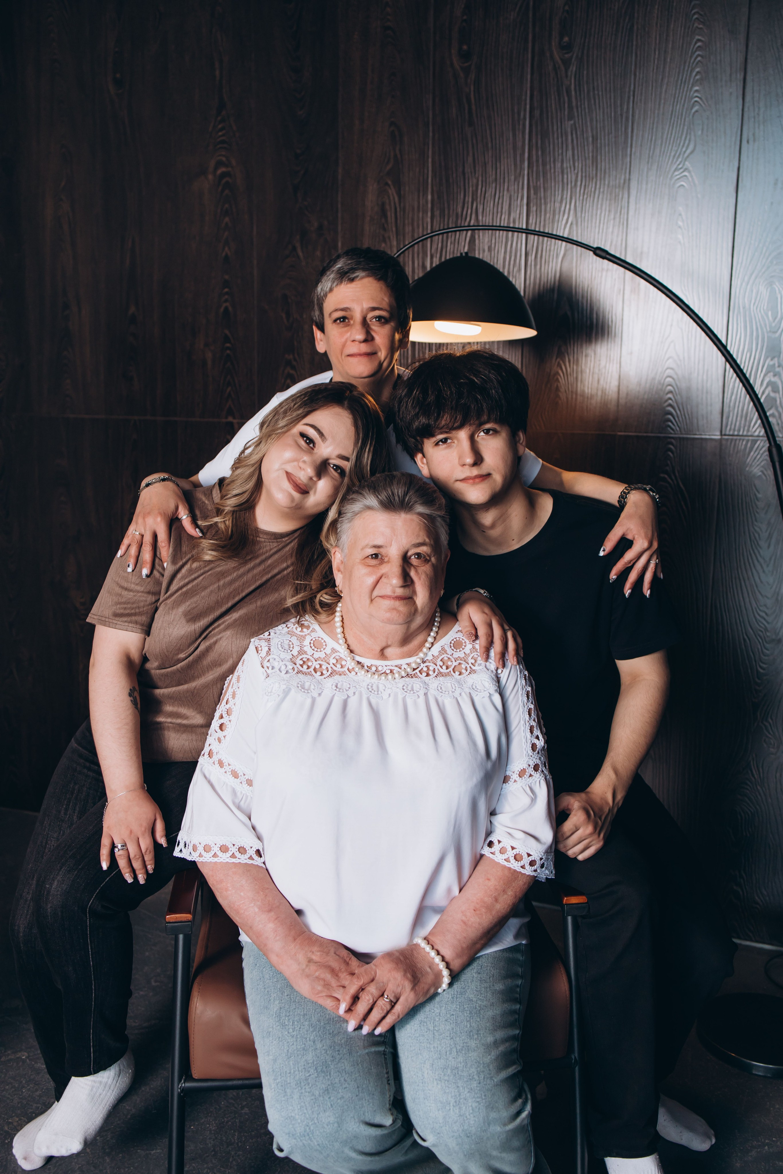 Бабушка и все самые родные рядом. Семейный фотограф Нижневартовск Тюмень Ефимова Ирина