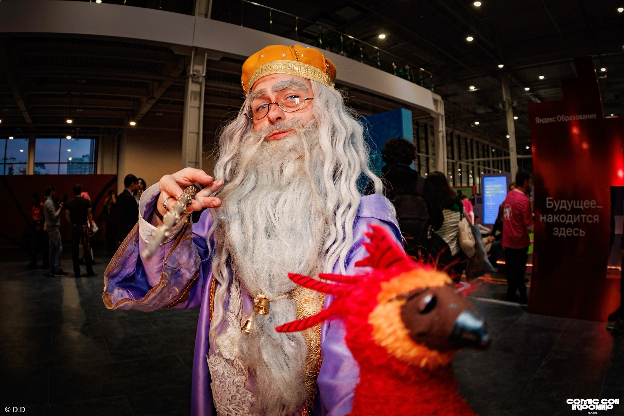 Comic Con Игромир 2025. Различные мероприятия и просто фотографии людей