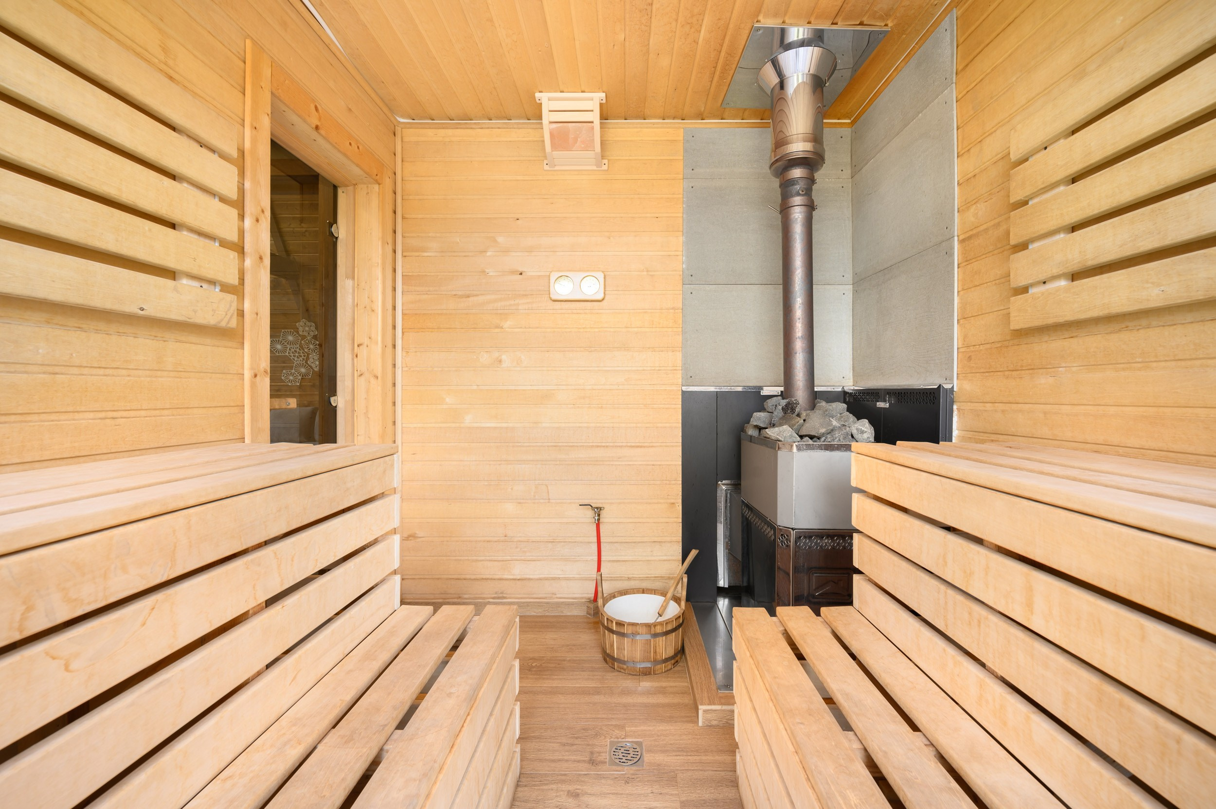 Коттедж для отдыха - «Чантриум» - смотреть дом №1. Коттедж А-фрейм с баней и уличным чаном в Подмосковье - в аренду для отдыха