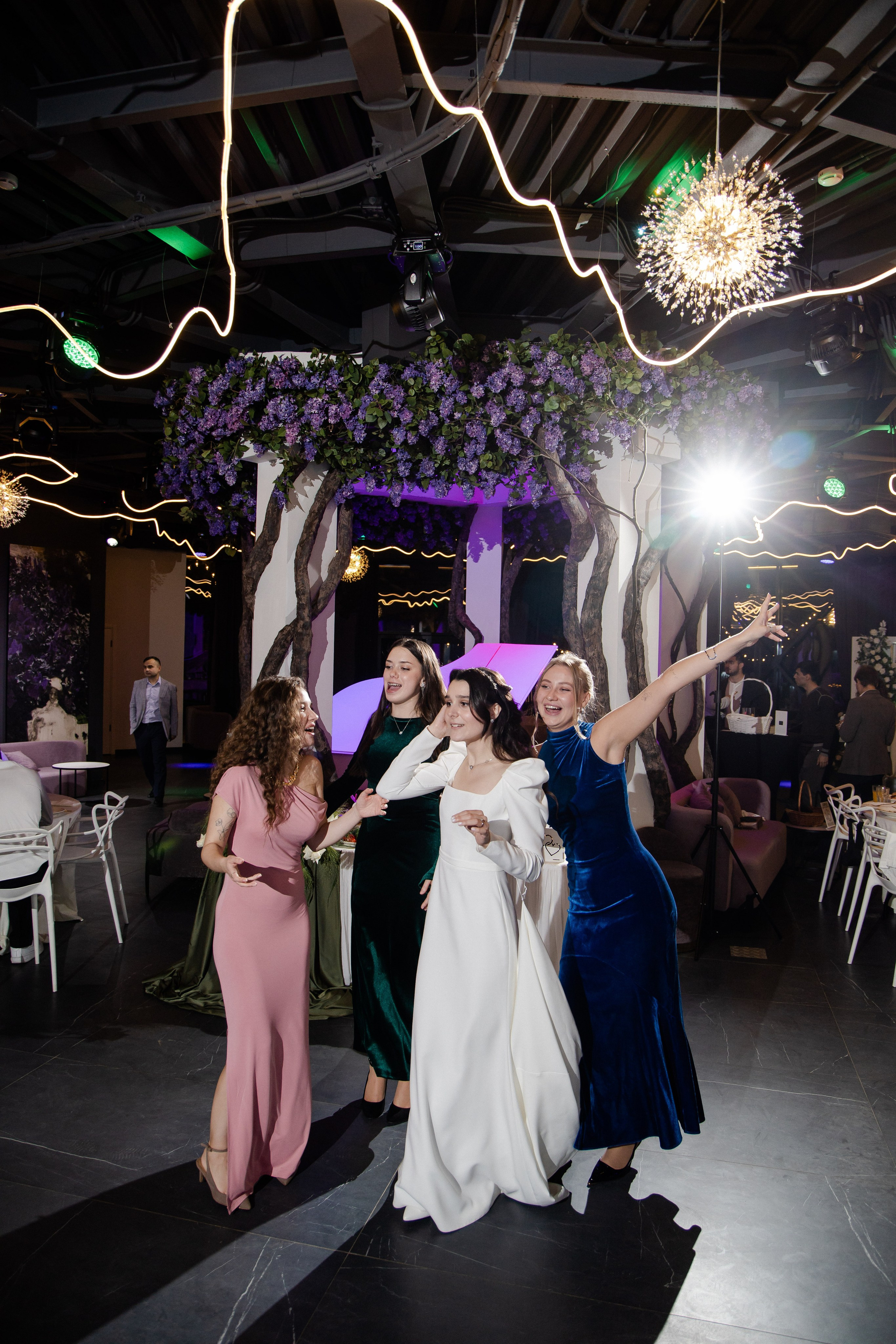 Almaz M+A. Организация и съёмка мероприятий любого формата. Иван Быков