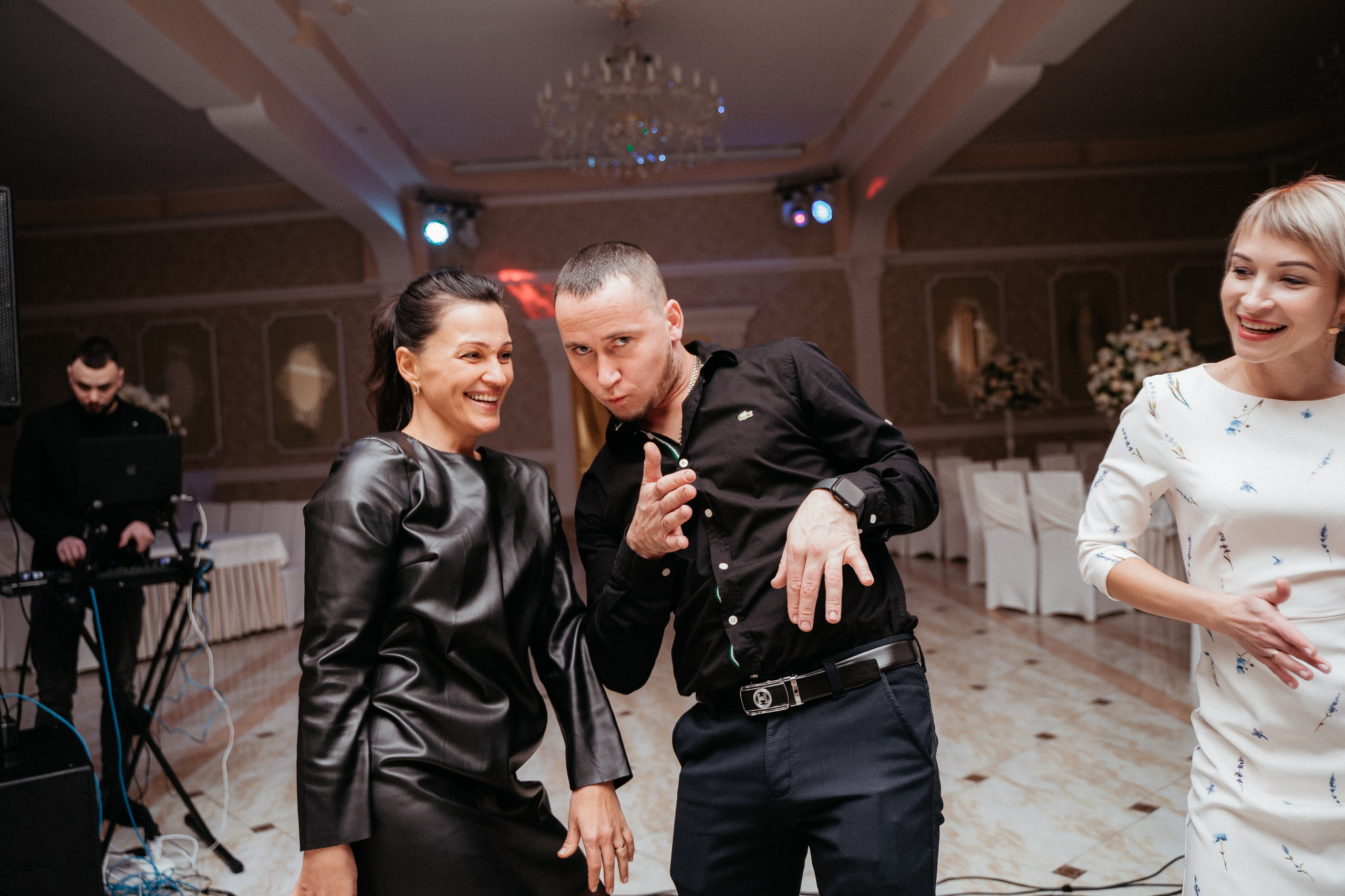 Новый год (РЭС). Свадебный фотограф в Симферополе