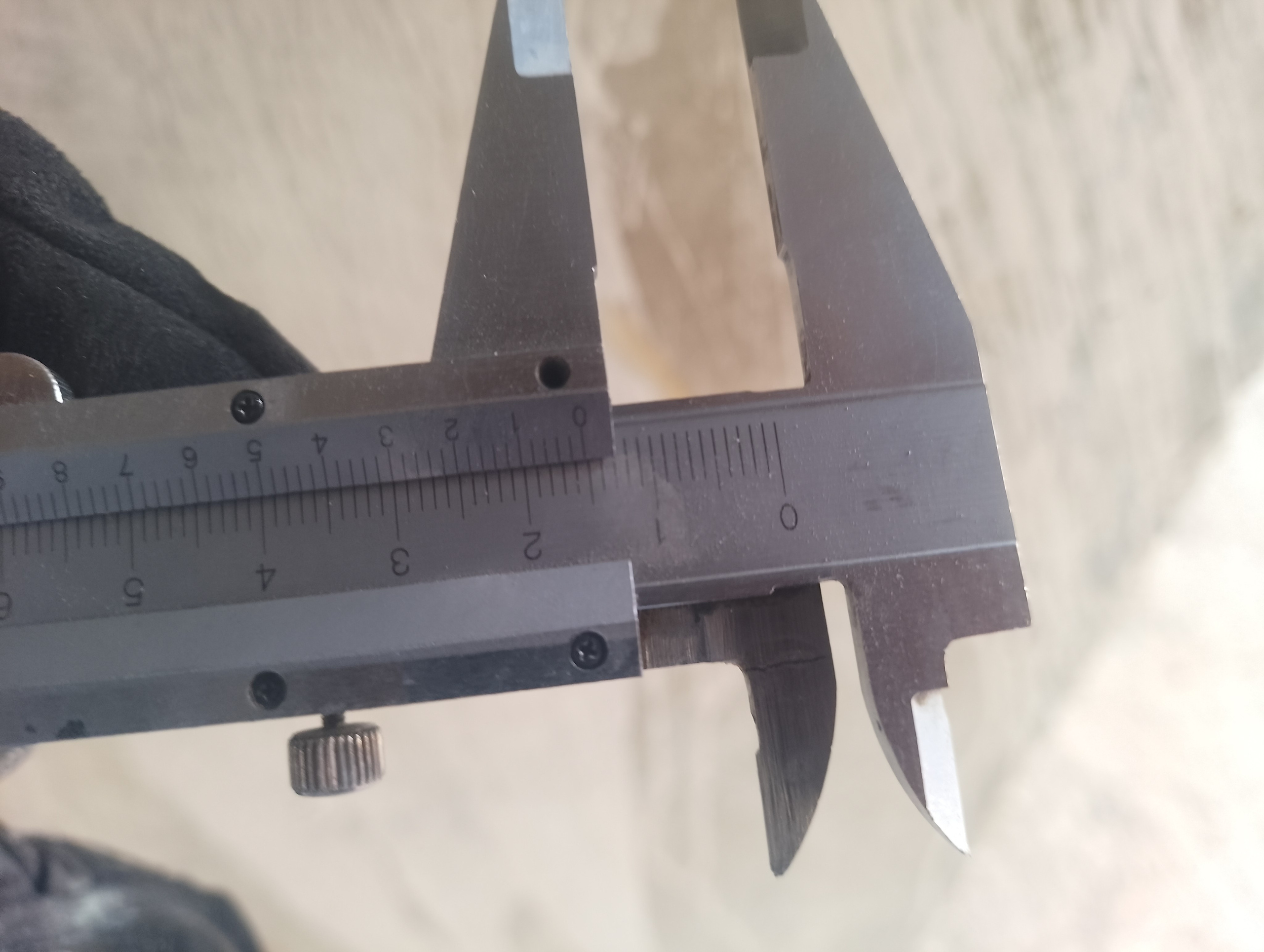 Поиск внутренних дефектов в бетоне монолитного железобетонного пилона ультразвуковым  эхометодом (метод ультразвуковой эхо-томографии).