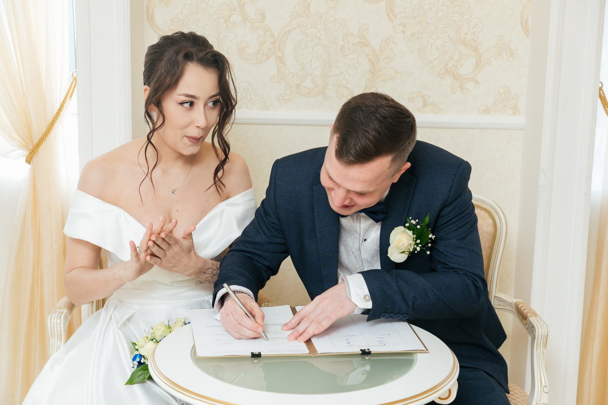 свадебная съемка в петергофе, найти фотографа на свадьбу, свадебный фотограф, свадебное платье купить, свадебный салон, свадебные кольца