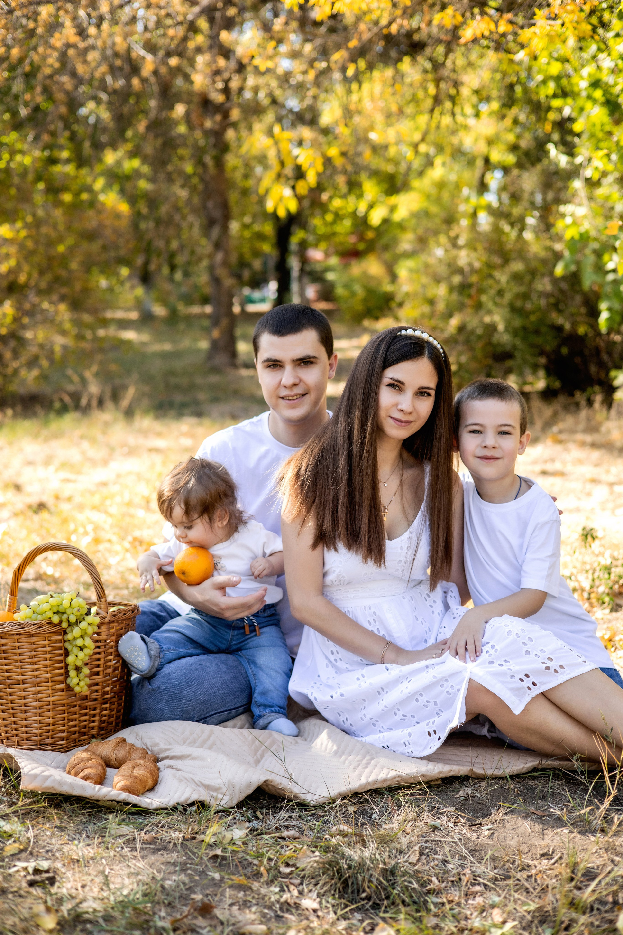 Артем, Юля и детки. Фотограф Надежда Лукьянова