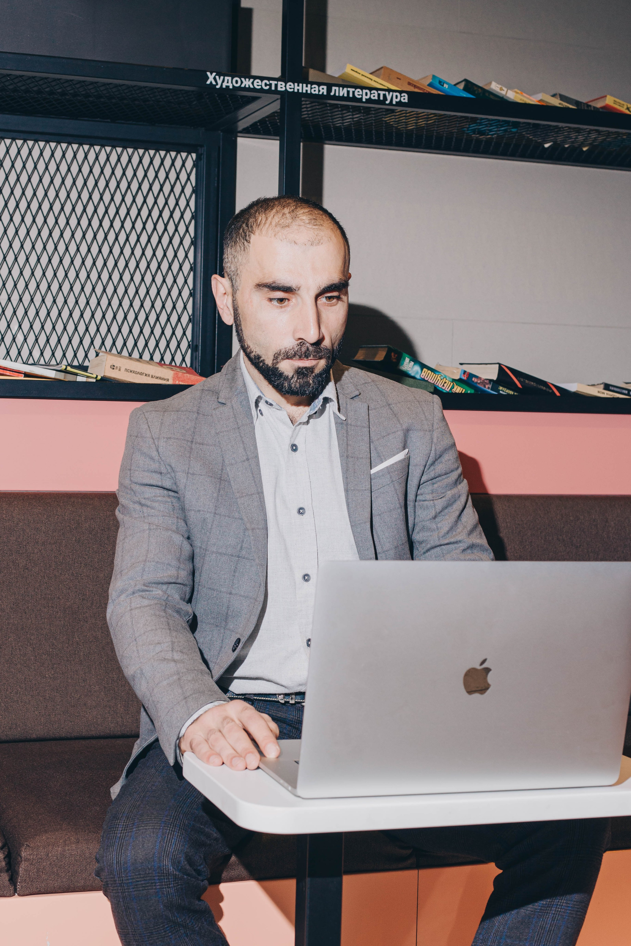 Варужан. Никита Белокопытов — фотограф в Москве и Санкт-Петербурге