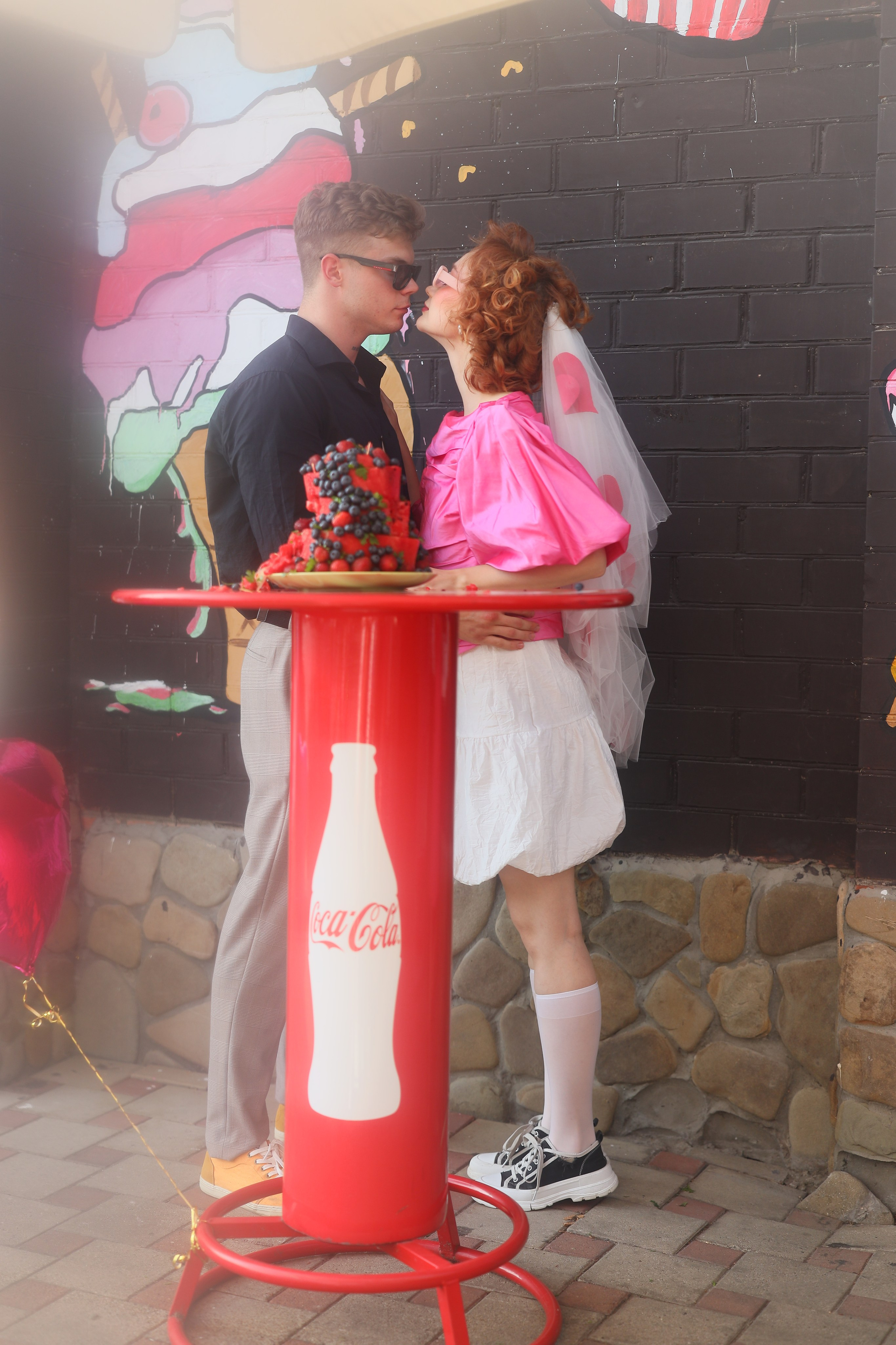 Свадебная фотосессия в парке аттракционов. Свадебный и семейный фотограф в Абхазии Жанна Соснина