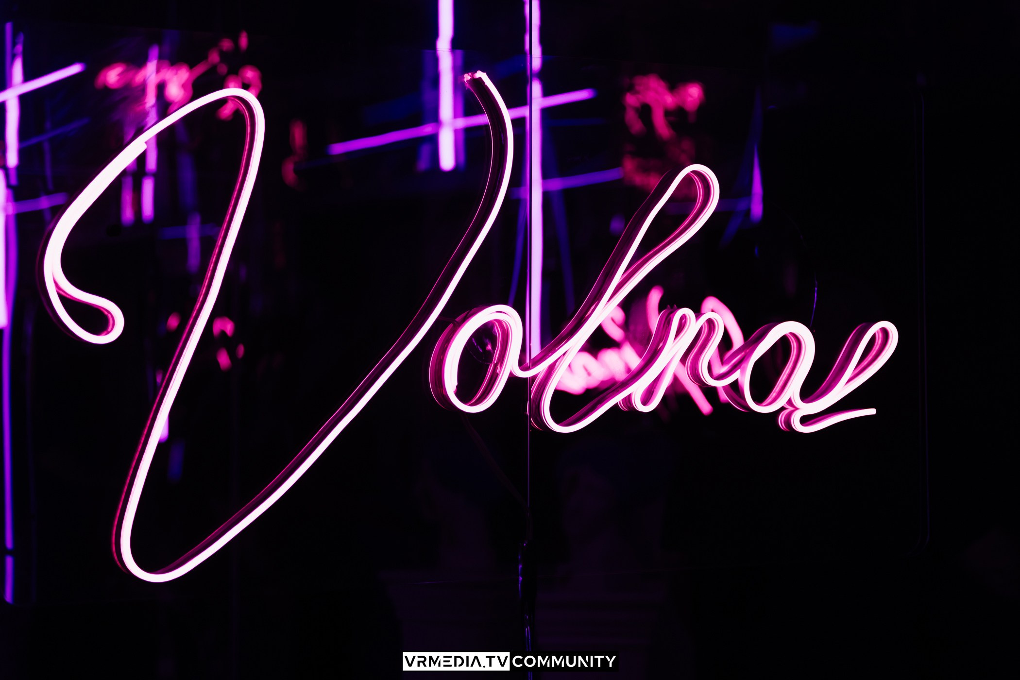 Караоке-бар «Volna»: Соло или дуэт?