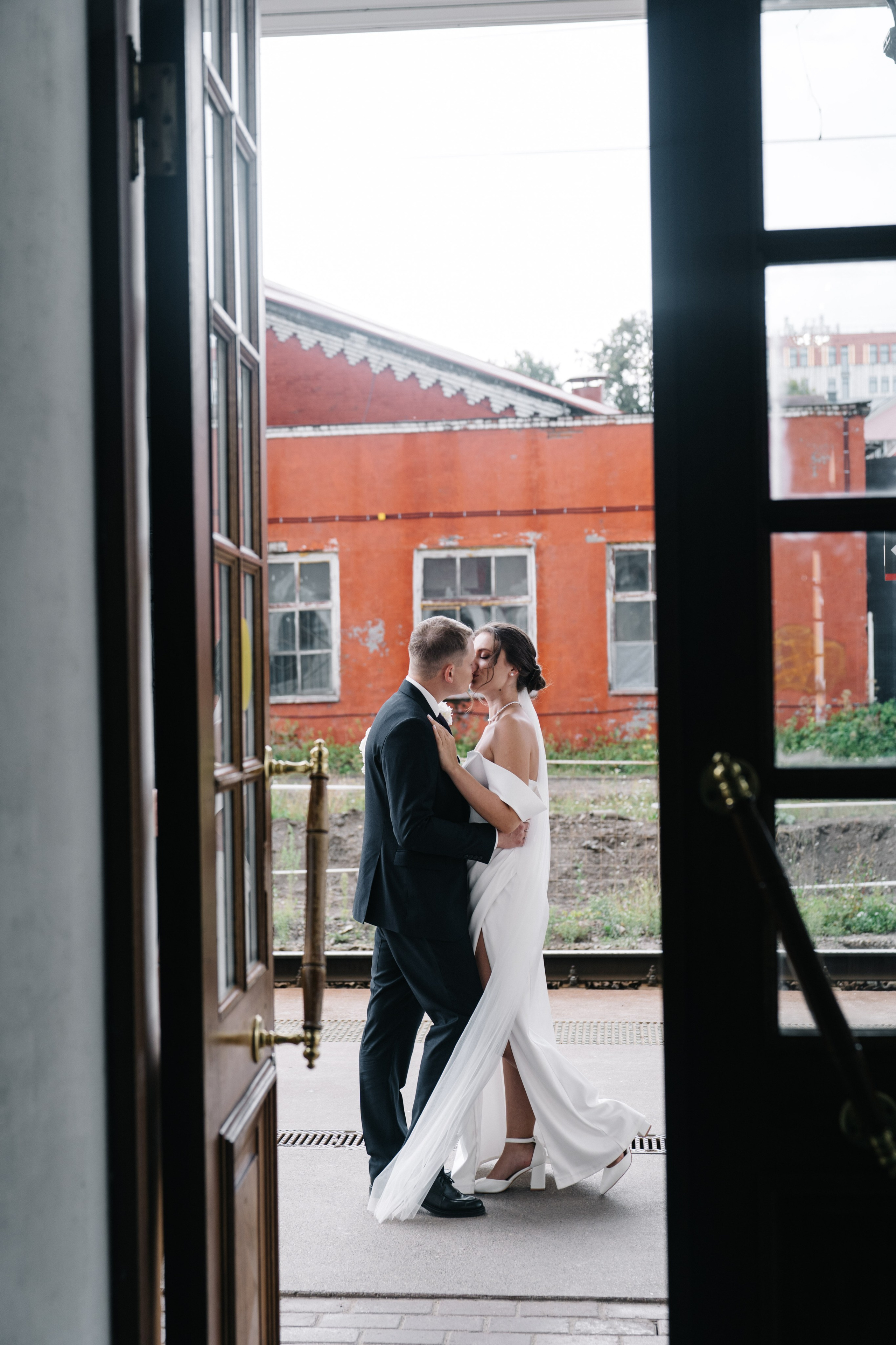 Арина и Дмитрий. Свадебный и Мужской фотограф