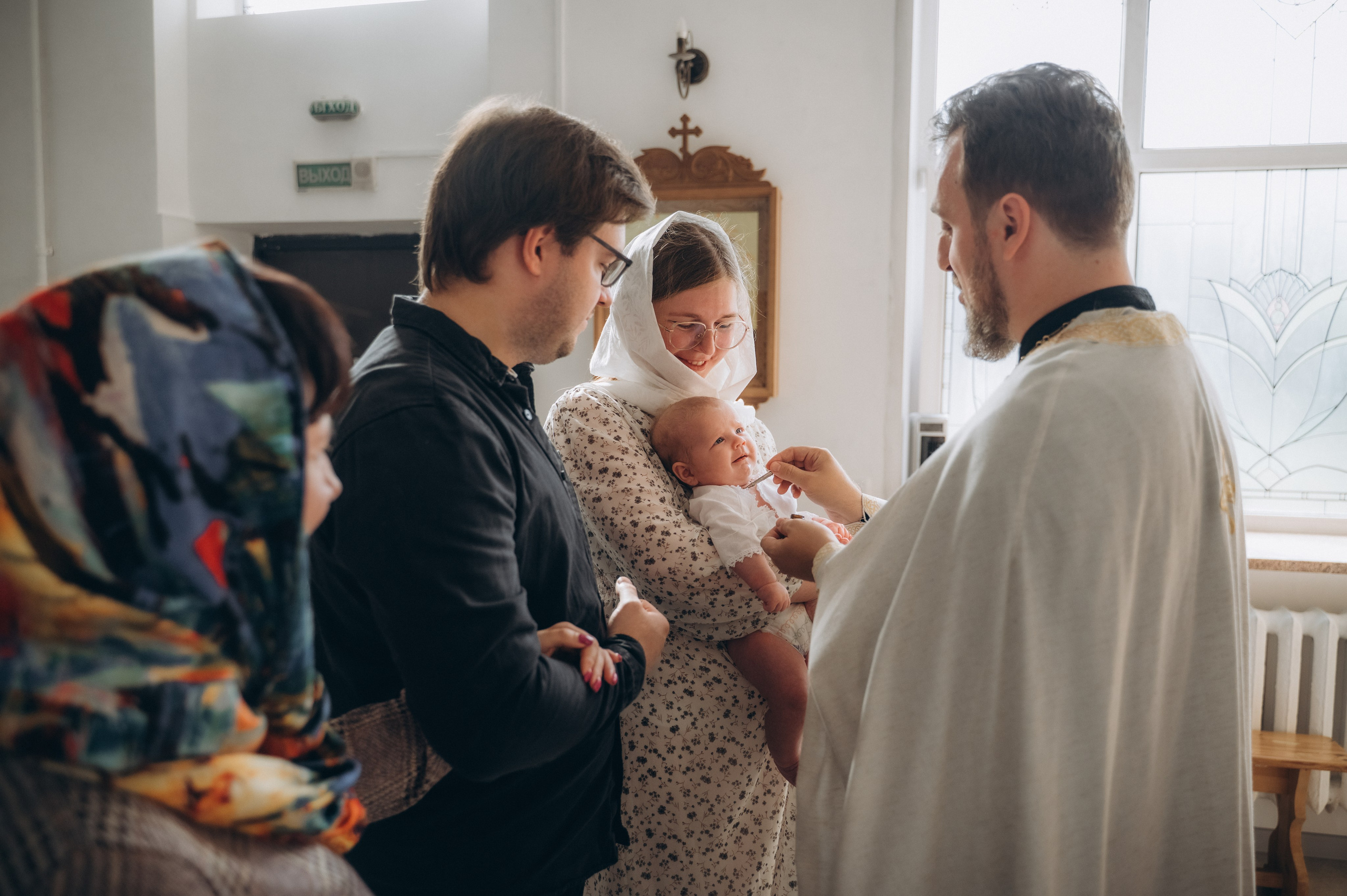 Крещение Ромы (Приход храма святой Равноапостольной княгини Ольги). Семейный фотограф в Минске Дарья Дреко