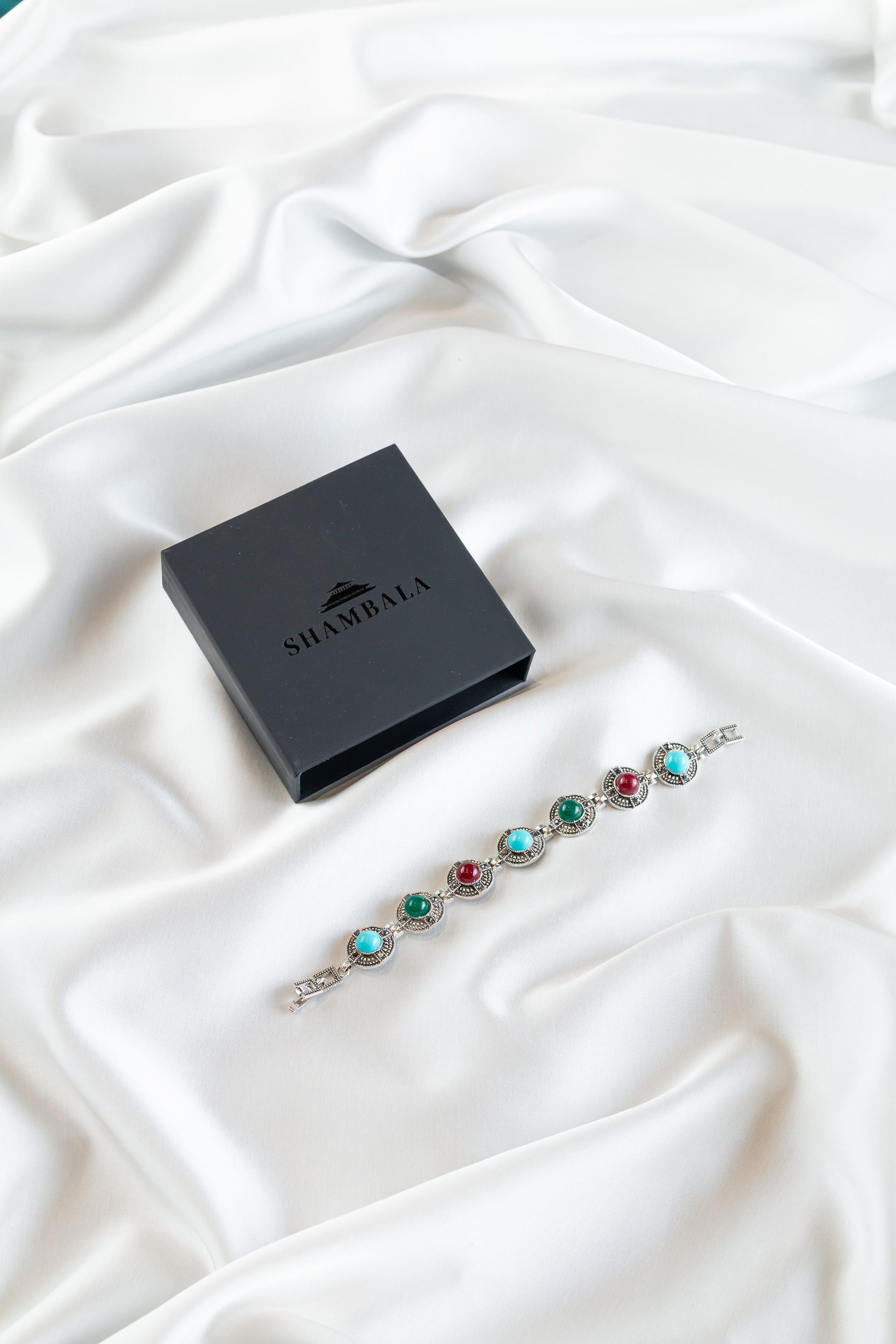 Shambala. Александр Стряпунин — предметный фотограф в Улан-Удэ