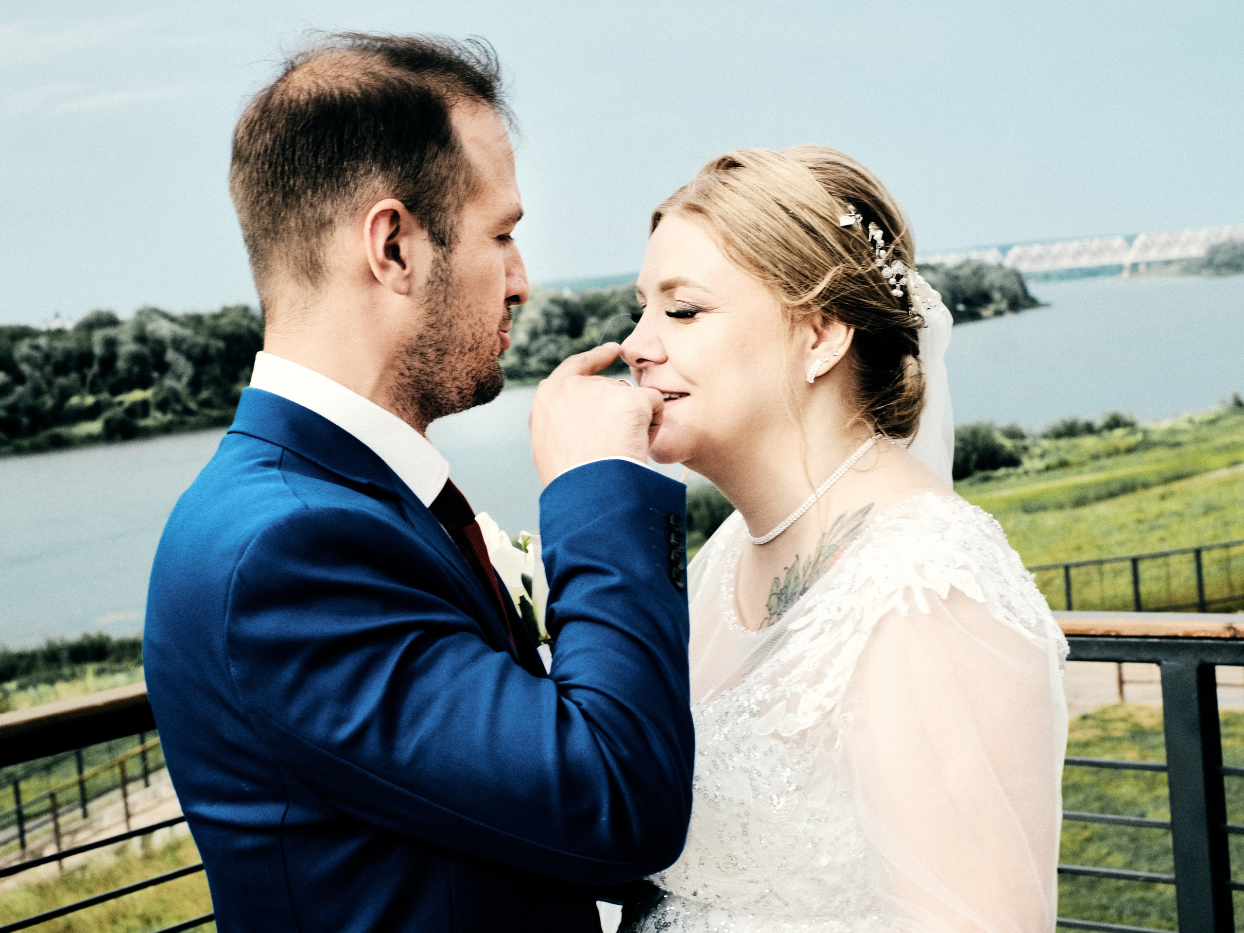 Свадьбы. Привет! Меня зовут Слава Кравец, я репортажный фотограф в Московском регионе