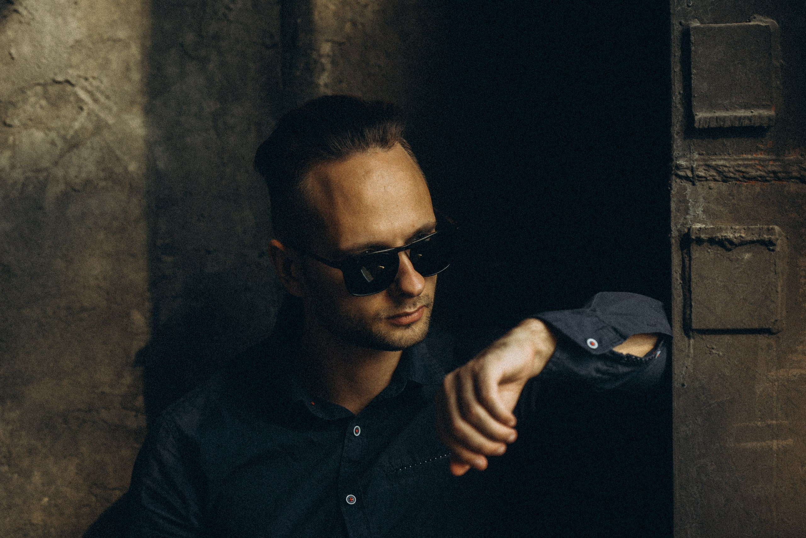 Естественный свет, мужская фотосессия в Новосибирске